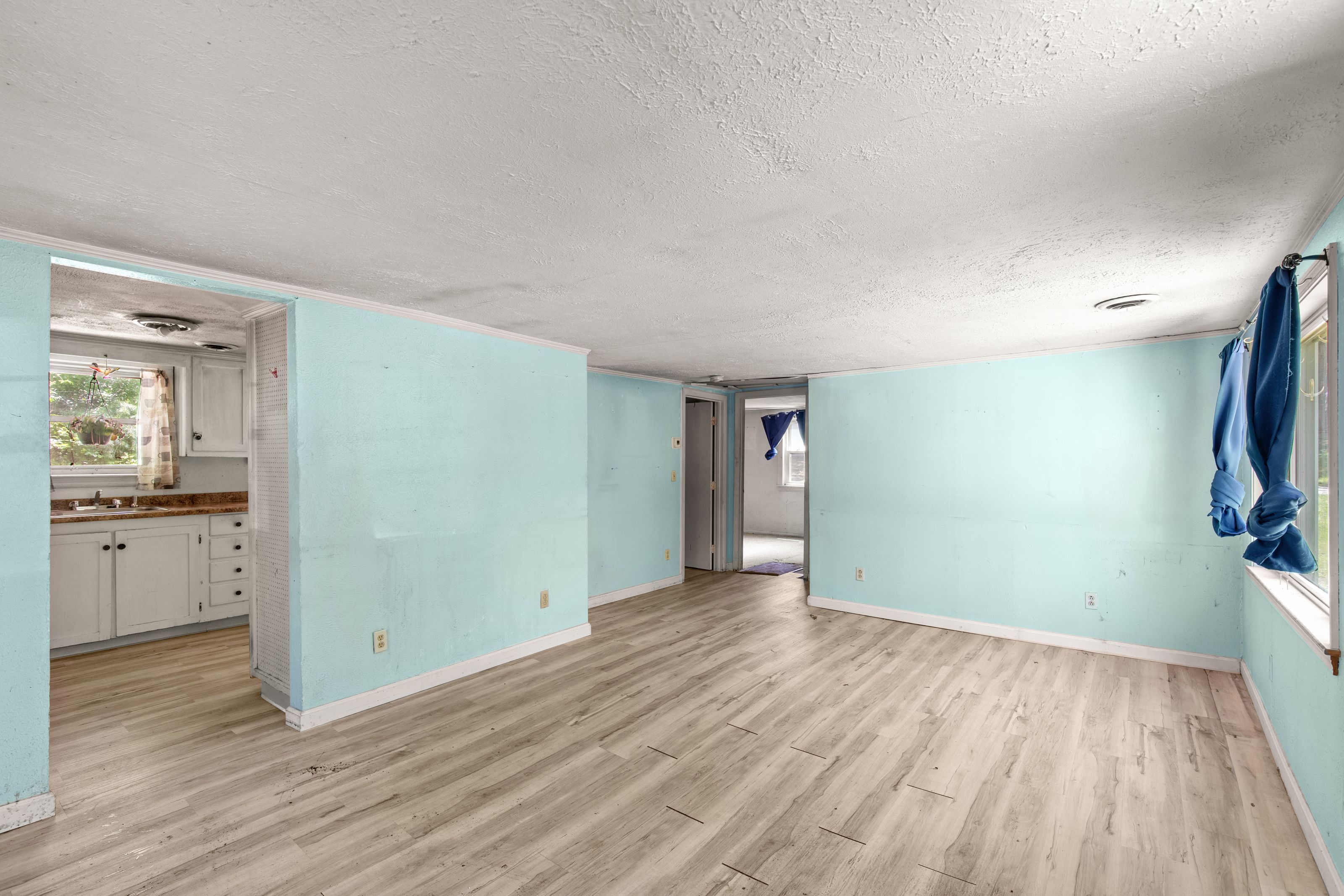  8 Pond View Circle, Plymouth, MA, 02360 - 物件實景