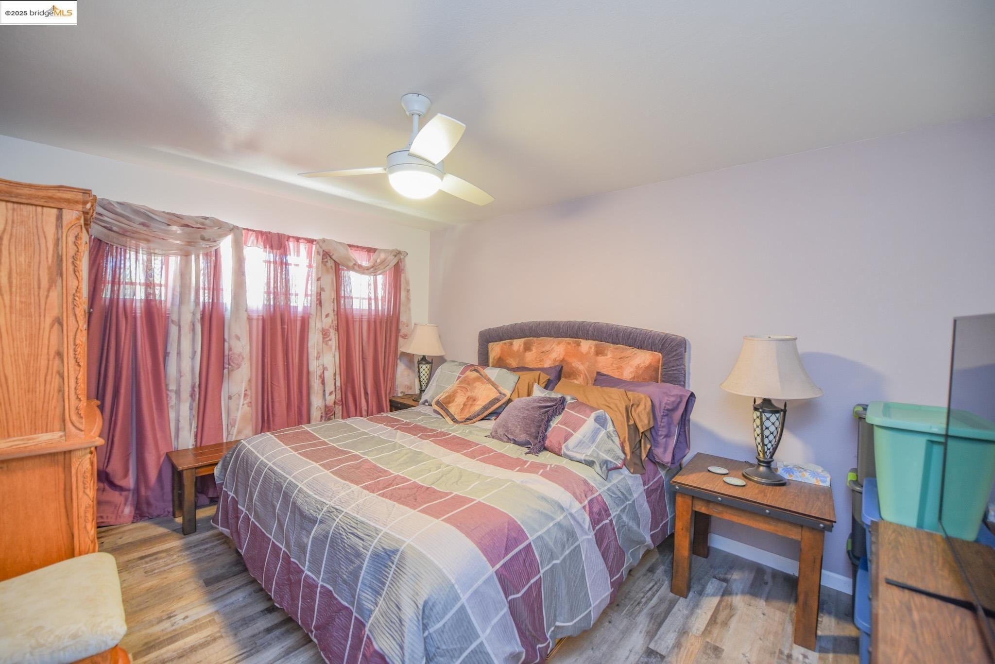 Sonora, California, 95370, United States, 4 Bedrooms Bedrooms, ,2 BathroomsBathrooms,Residential,For Sale,1917180