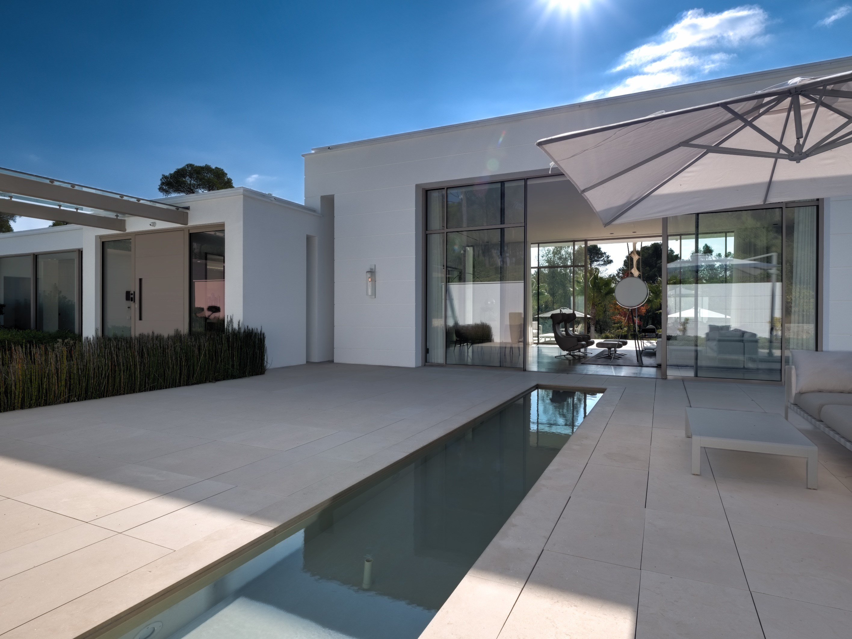  Contemporary luxury villa with guest house, wellness area and pool for sale in … - 物件實景