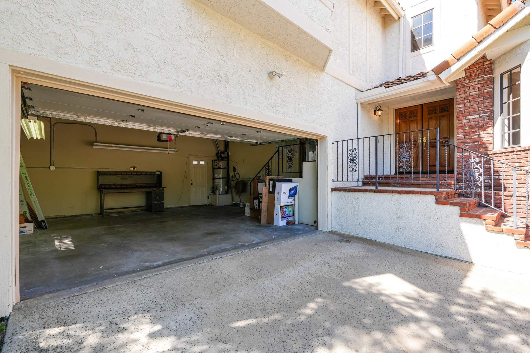  2440 Flintridge Drive - 物件實景