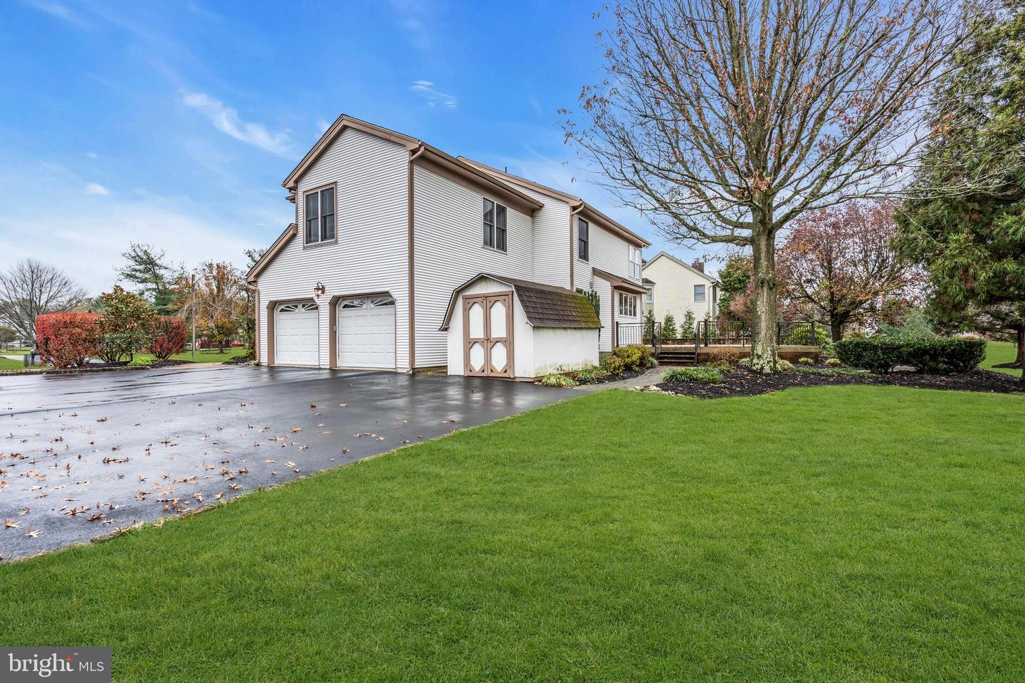 Princeton Junction, New Jersey, 08550, United States, 4 Bedrooms Bedrooms, ,4 BathroomsBathrooms,Residential,For Sale,2003201