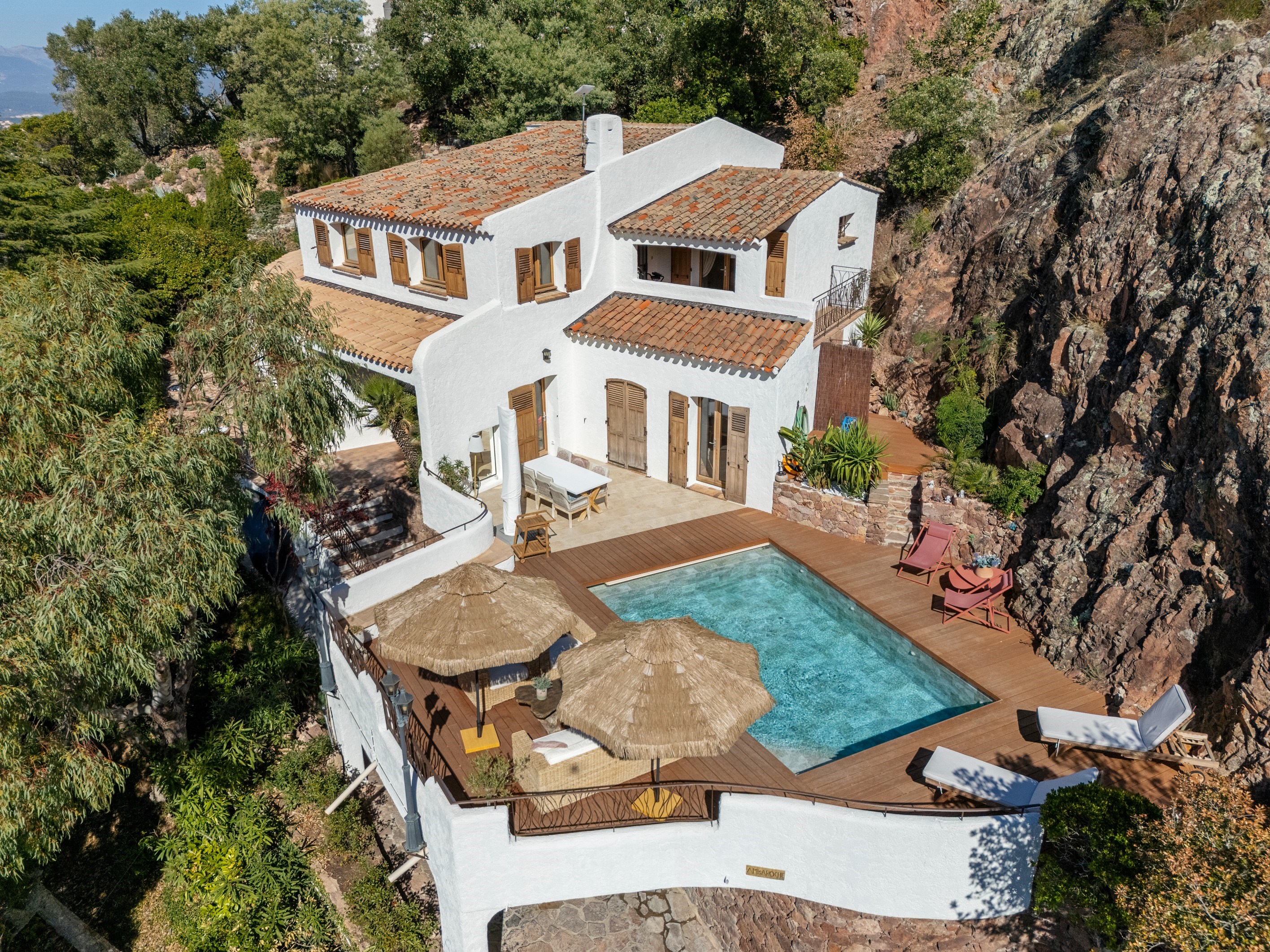  Contemporary Provençal villa for sale near Fréjus and Cannes – Secure estate wi… - 物件實景