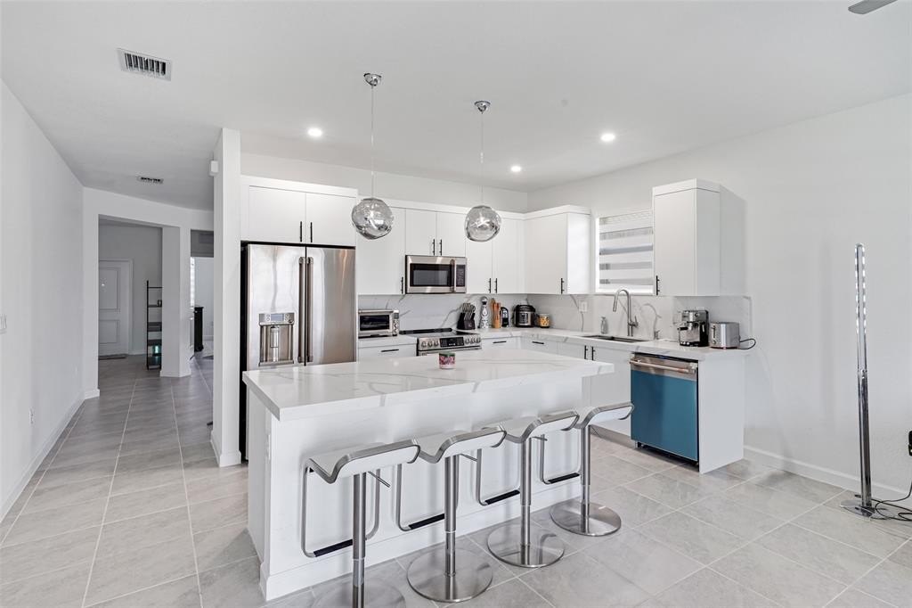 Homestead, Florida, 33035, United States, 4 Bedrooms Bedrooms, ,3 BathroomsBathrooms,Residential,For Sale,1984015