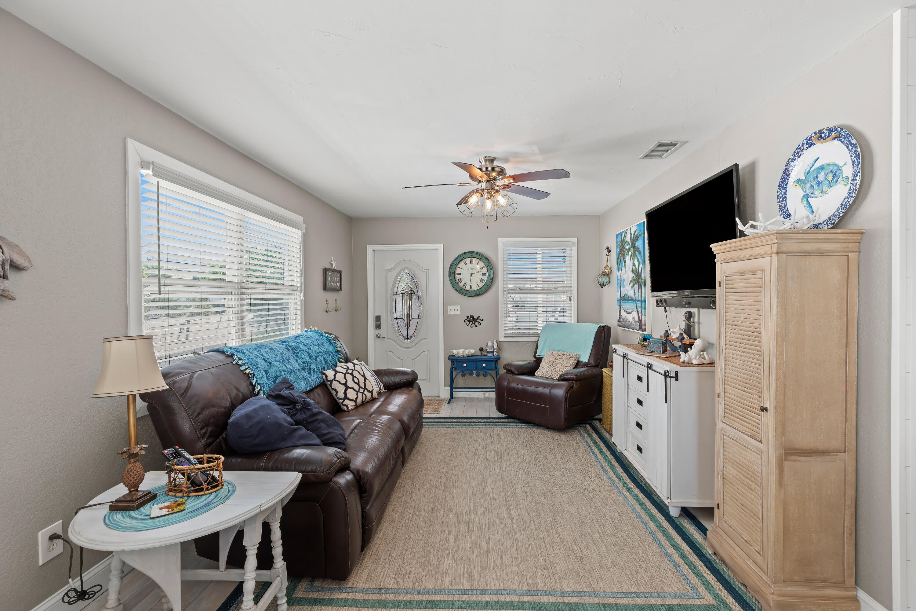 MARATHON, Florida, 33050, United States, 2 Bedrooms Bedrooms, ,1 BathroomBathrooms,Residential,For Sale,1771071