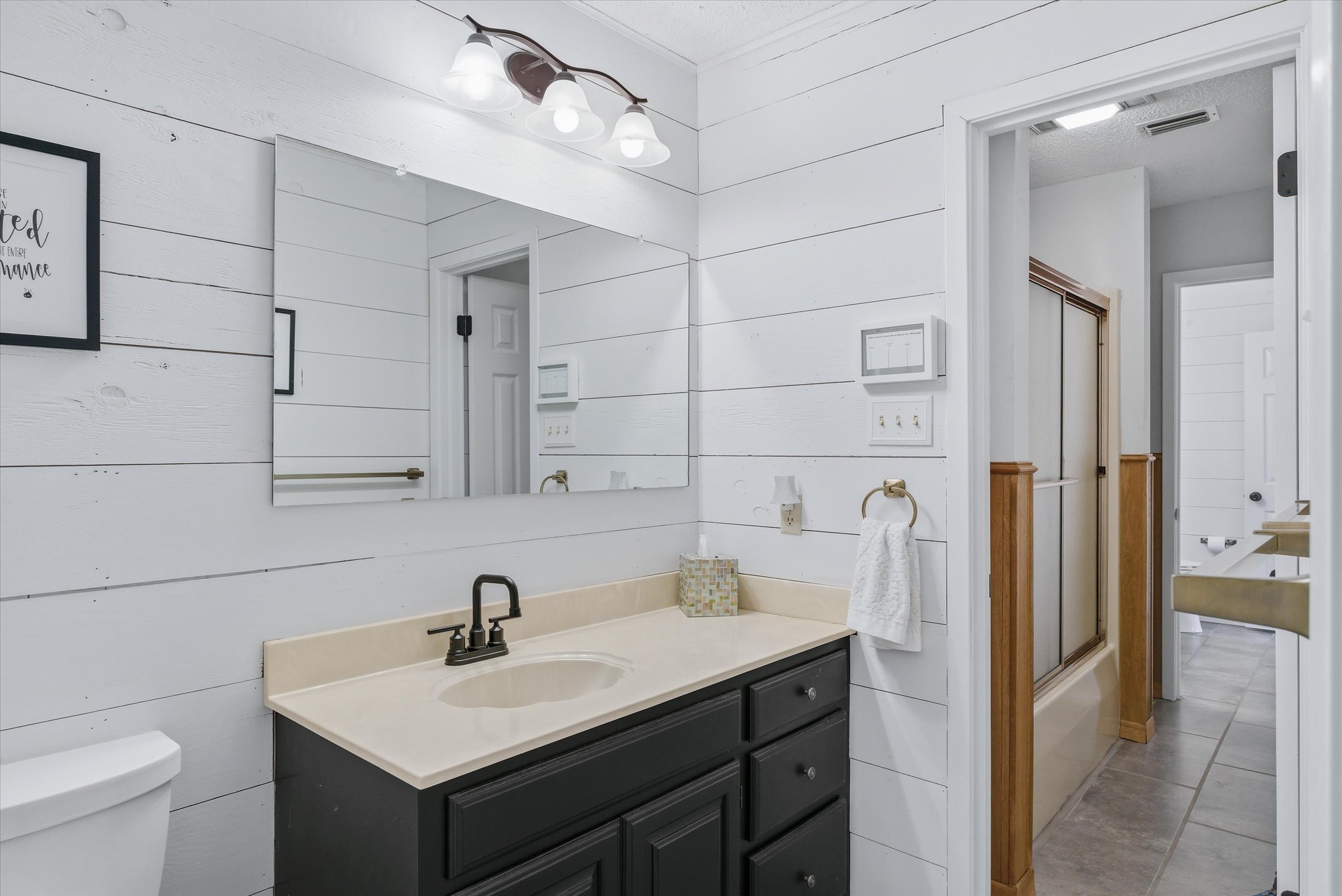 Wills Point, Texas, 75169, United States, 4 Bedrooms Bedrooms, ,4 BathroomsBathrooms,Residential,For Sale,1996475