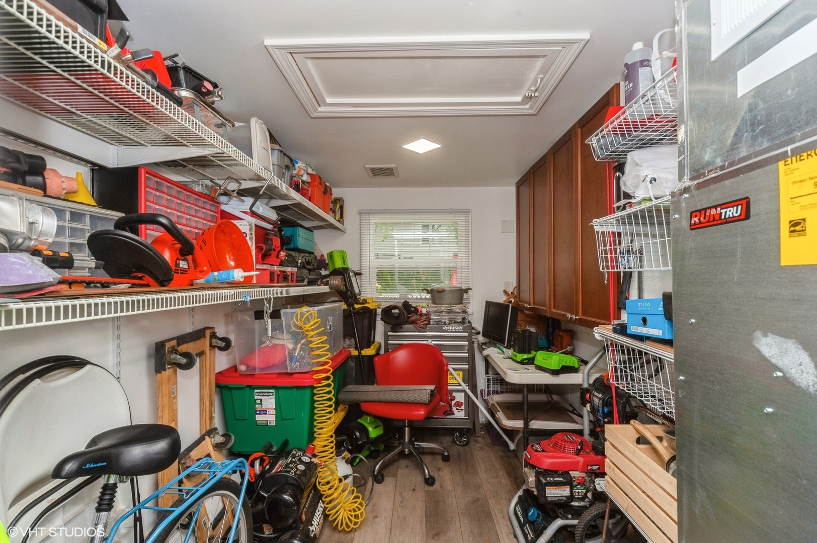 Vernon Hills, Illinois, 60061, United States, 3 Bedrooms Bedrooms, ,3 BathroomsBathrooms,Residential,For Sale,1885308