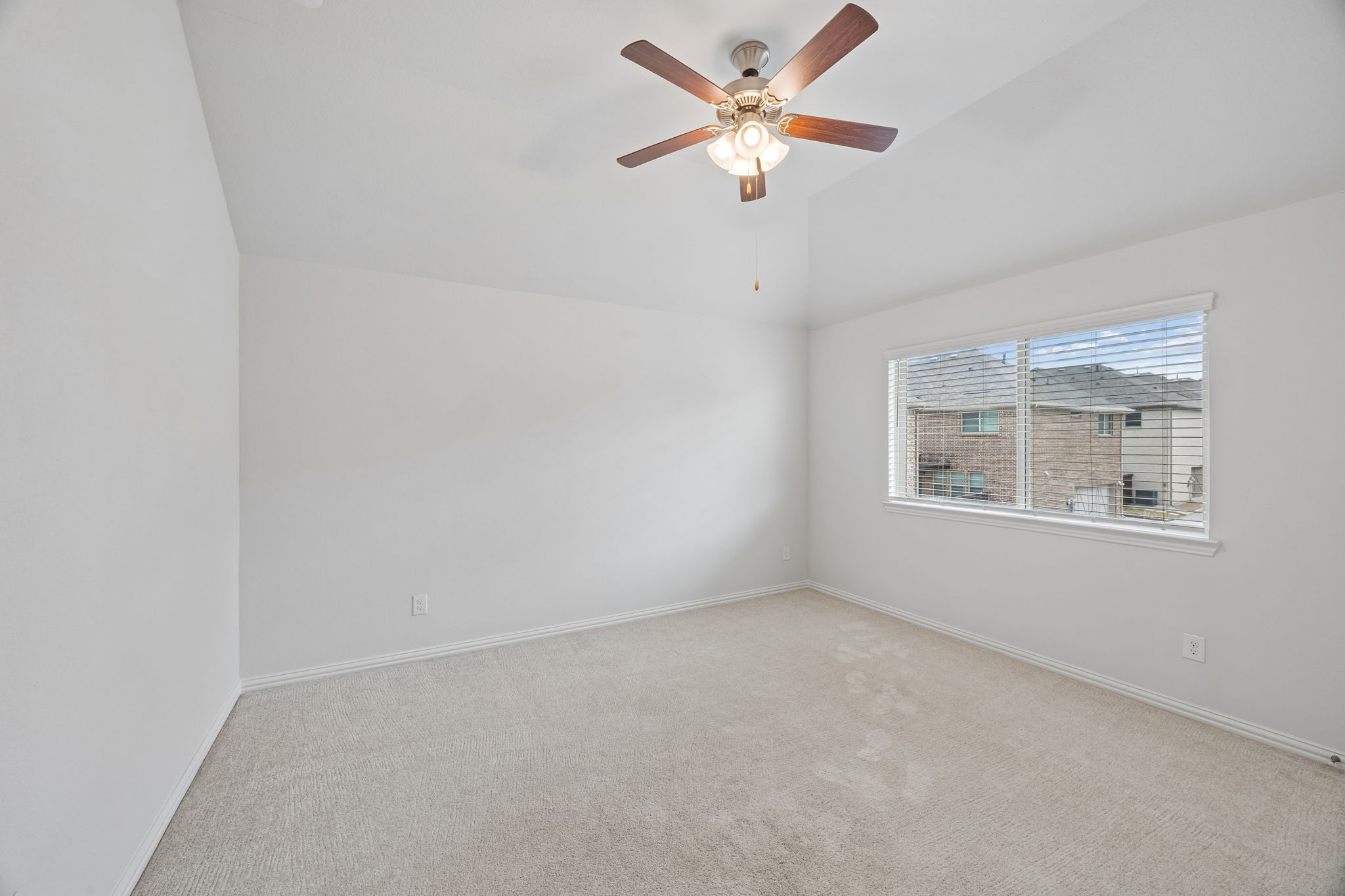  261 Golden Gate Drive, Richardson, TX, 75080 - 物件實景