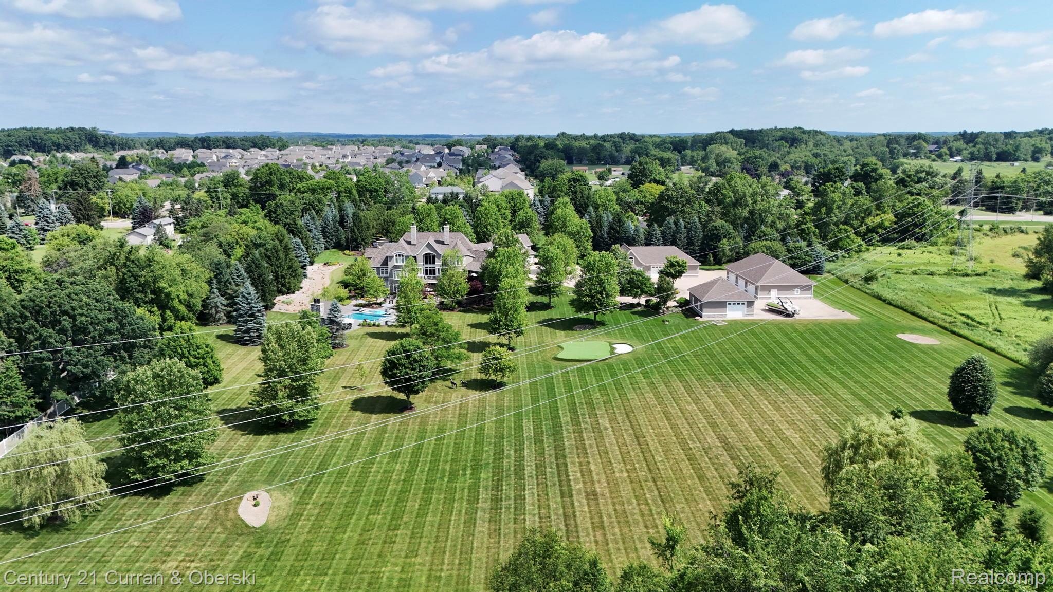 South Lyon, Michigan, 48178, United States, 6 Bedrooms Bedrooms, ,8 BathroomsBathrooms,Residential,For Sale,2008135