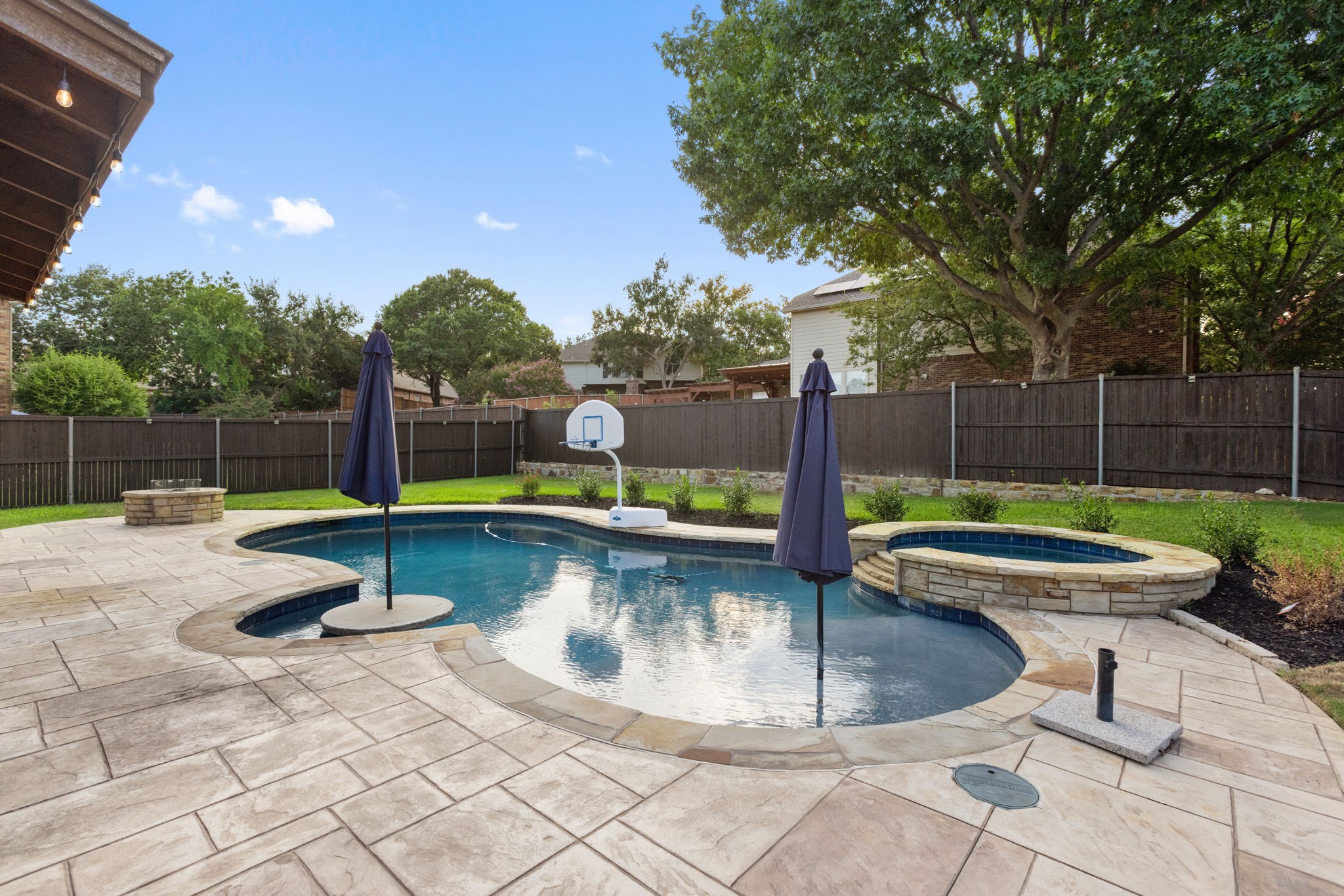 McKinney, Texas, 75072, United States, 4 Bedrooms Bedrooms, ,4 BathroomsBathrooms,Residential,For Sale,1933487