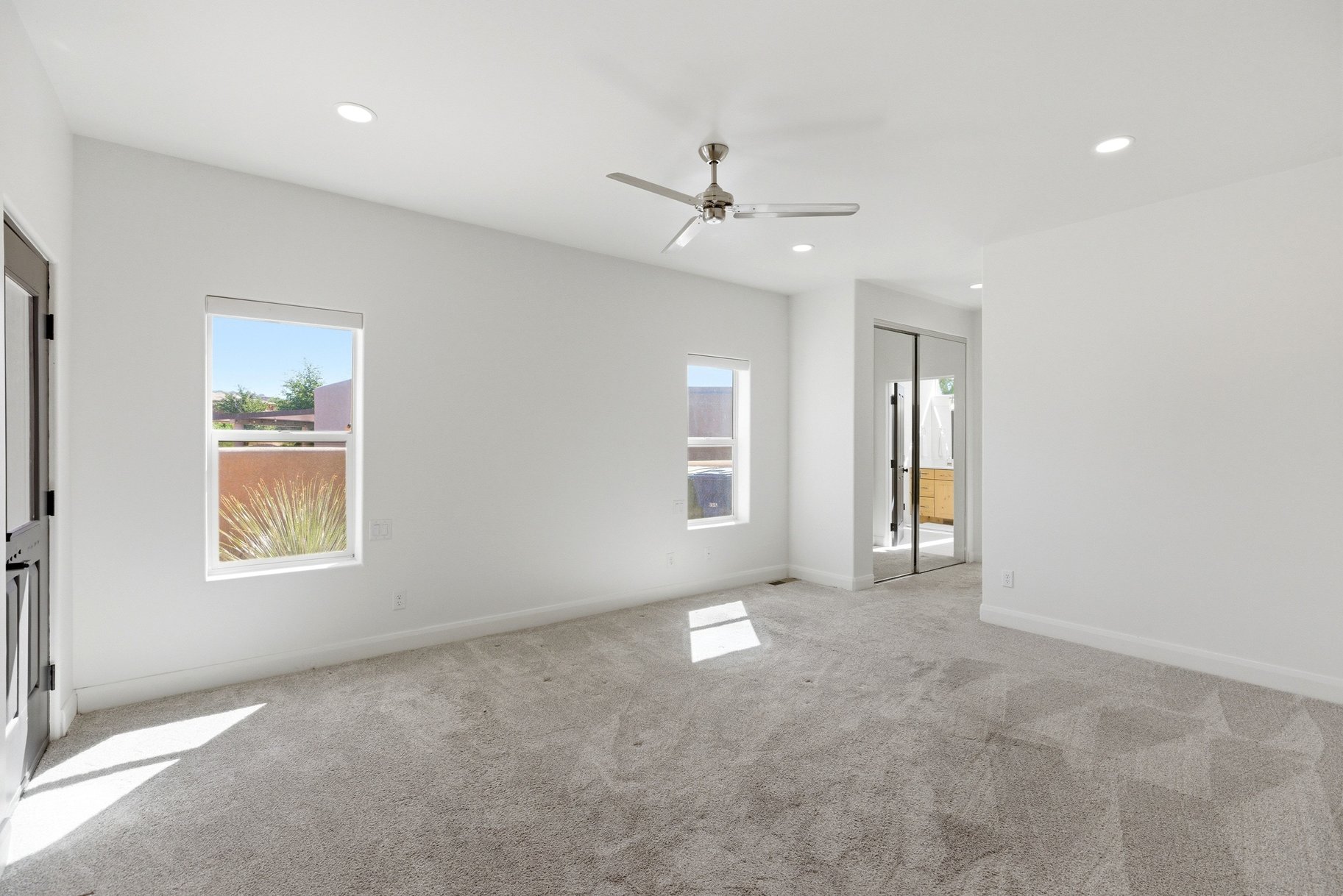 Former Parade Home in Lava Cove of Entrada Country Club - 物件實景