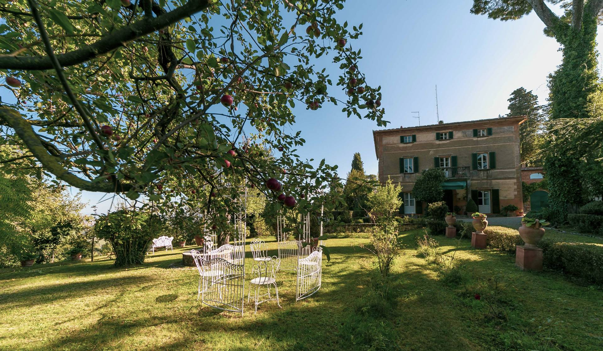 Via di Villa Bianca, Montepulciano, Siena, 53045, IT, 10 Bedrooms Bedrooms, ,10 BathroomsBathrooms,Residential,For Sale,Via di Villa Bianca,1311375