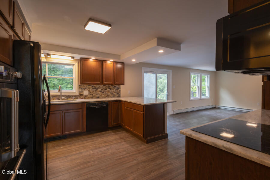 Summit, New York, 12175, United States, 3 Bedrooms Bedrooms, ,4 BathroomsBathrooms,Residential,For Sale,1942619