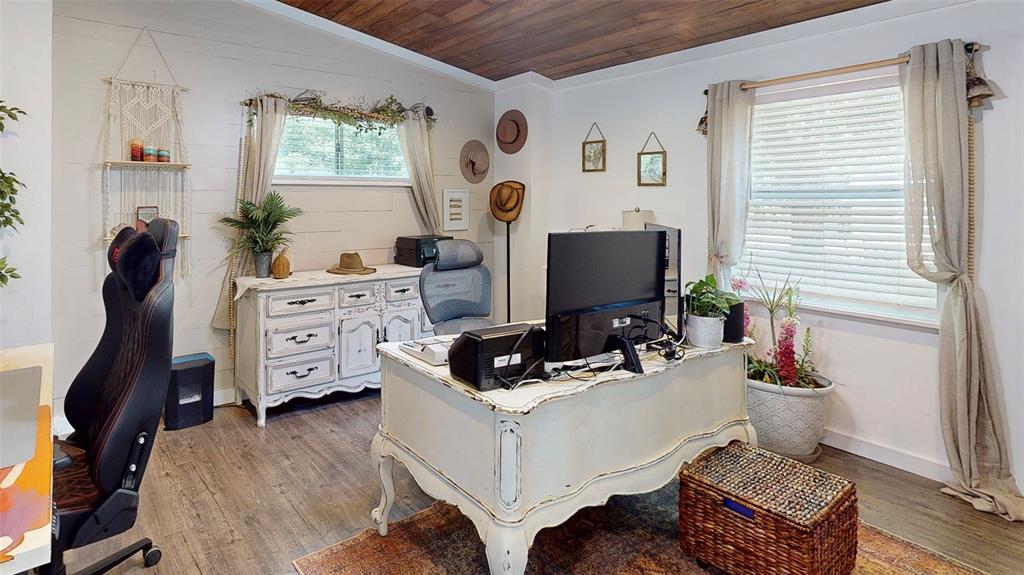 Emory, Texas, 75440, United States, 5 Bedrooms Bedrooms, ,3 BathroomsBathrooms,Residential,For Sale,1708267