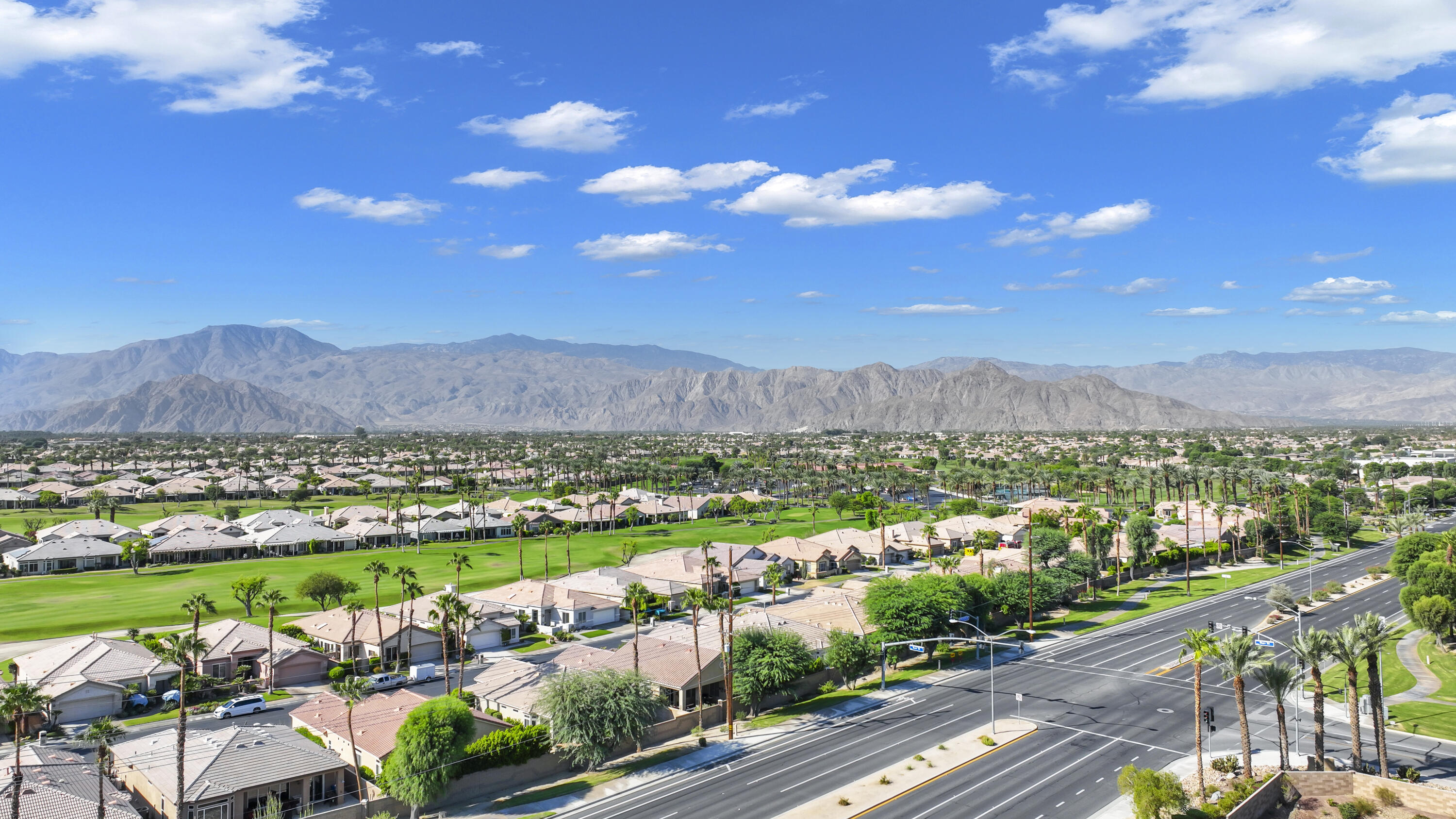 Indio, California, 92201, United States, 4 Bedrooms Bedrooms, ,3 BathroomsBathrooms,Residential,For Sale,1950105