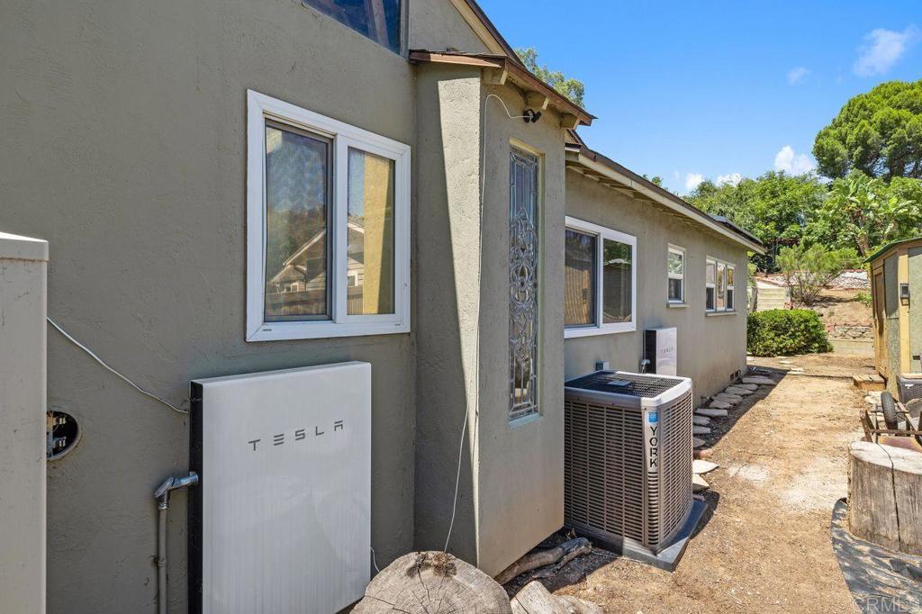 Spring Valley, California, 91978, United States, 3 Bedrooms Bedrooms, ,2 BathroomsBathrooms,Residential,For Sale,1940726