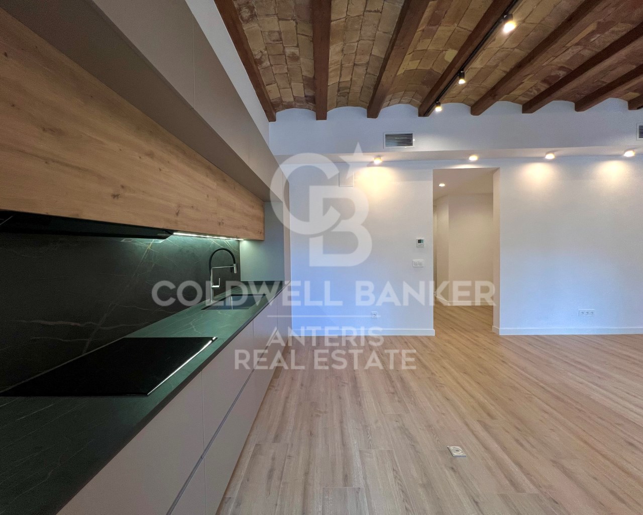 Barcelona, Barcelona, Eixample, La Dreta de l'Eix, Barcelona, Catalonia, ES, 2 Bedrooms Bedrooms, ,2 BathroomsBathrooms,Residential,For Sale,Barcelona, Barcelona, Eixample, La Dreta de l'Eix,1611380