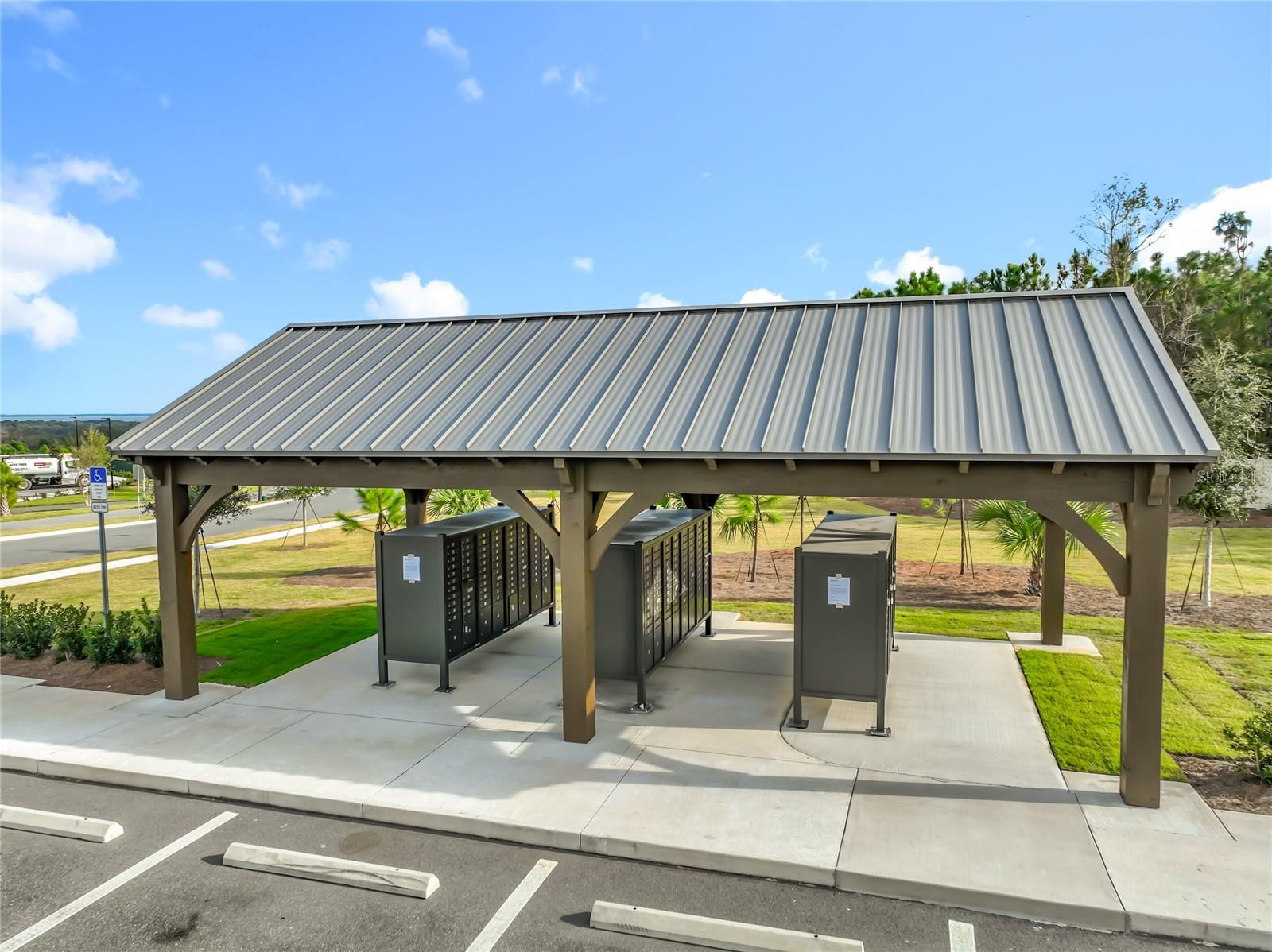 MINNEOLA, Florida, 34715, United States, 3 Bedrooms Bedrooms, ,2 BathroomsBathrooms,Residential,For Sale,2010433