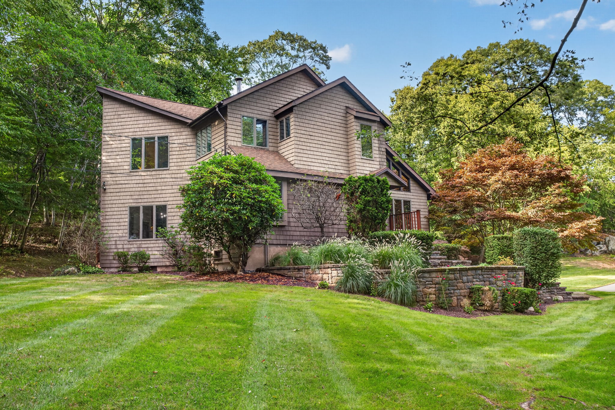  Modern Living and Effortless Entertaining Tucked Away on 1.5 Acres - 物件實景