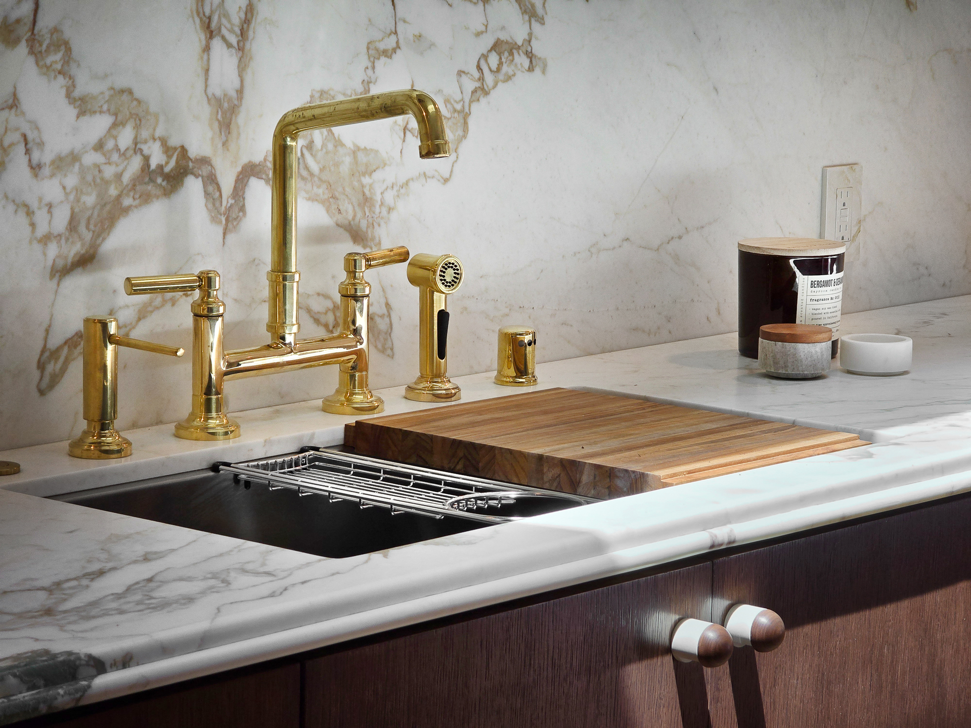  2288 Coldwater Canyon Dr - 物件實景