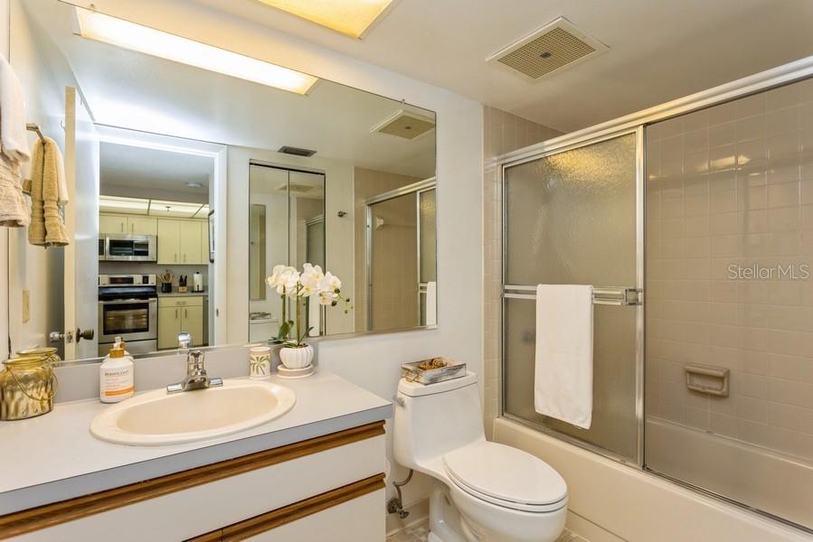 Redington Shores, Florida, 33708, United States, 2 Bedrooms Bedrooms, ,2 BathroomsBathrooms,Residential,For Sale,1838596