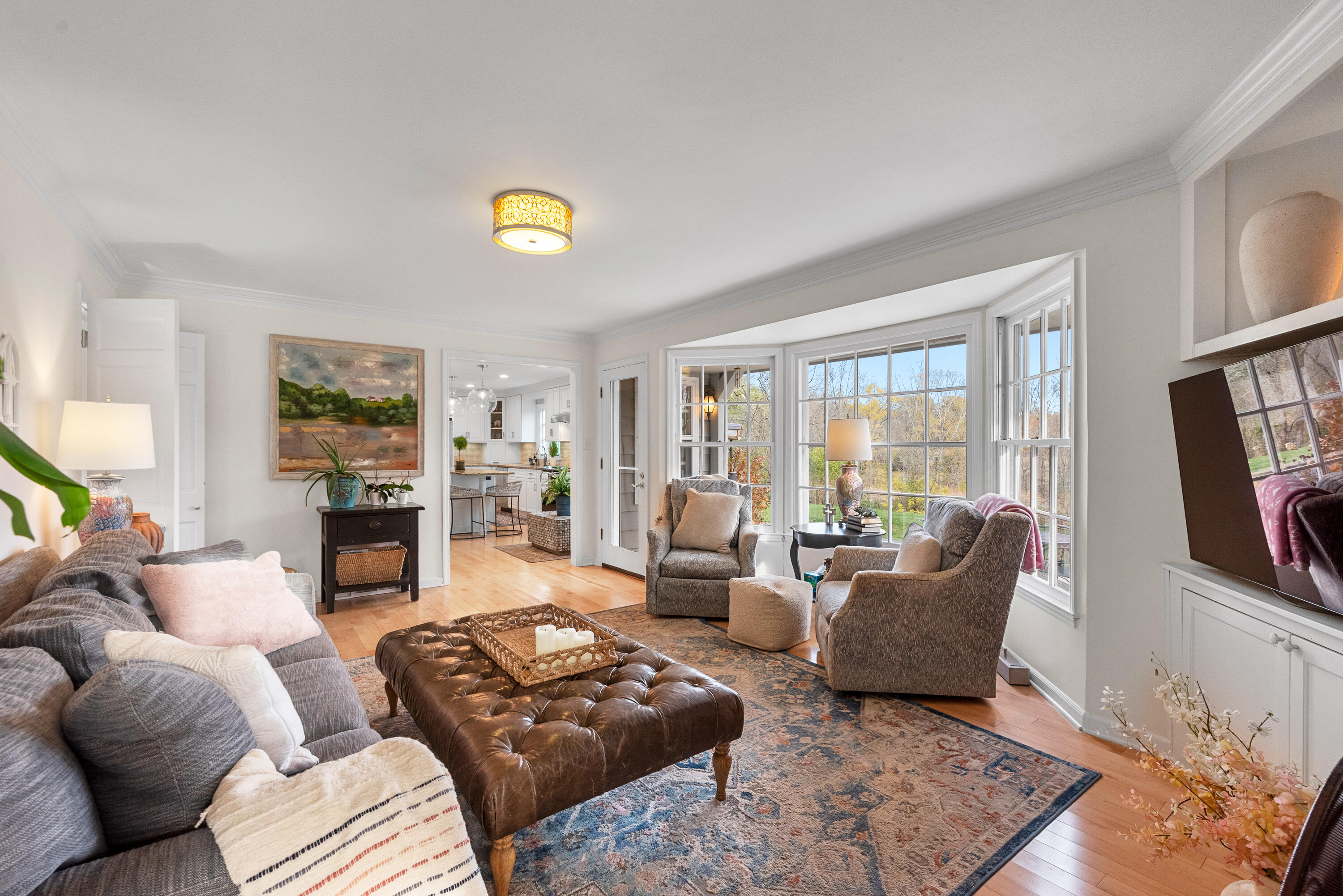 Mequon, Wisconsin, 53092, United States, 4 Bedrooms Bedrooms, ,3 BathroomsBathrooms,Residential,For Sale,1989588