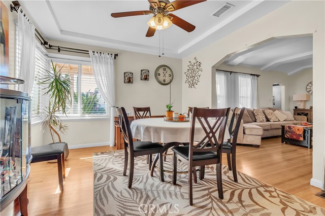 Huntington Park, California, 90255, United States, 4 Bedrooms Bedrooms, ,Residential,For Sale,1987109