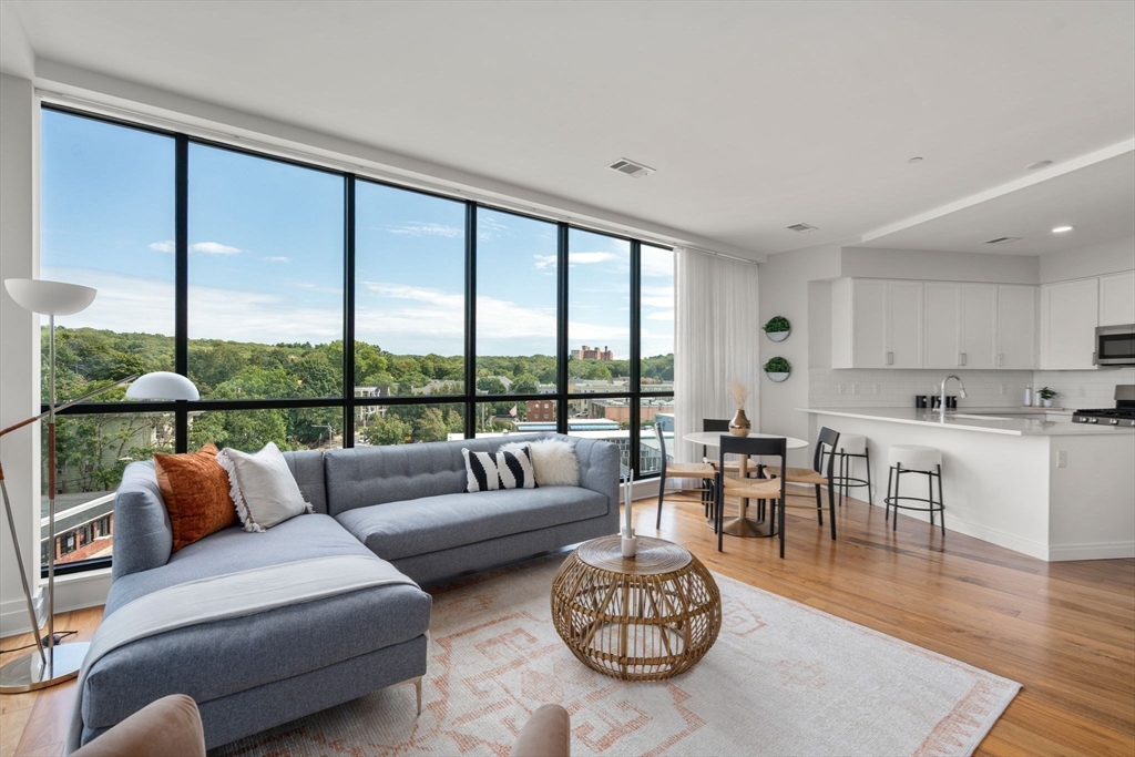 Boston, Massachusetts, 02130, United States, 2 Bedrooms Bedrooms, ,2 BathroomsBathrooms,Residential,For Sale,1940370