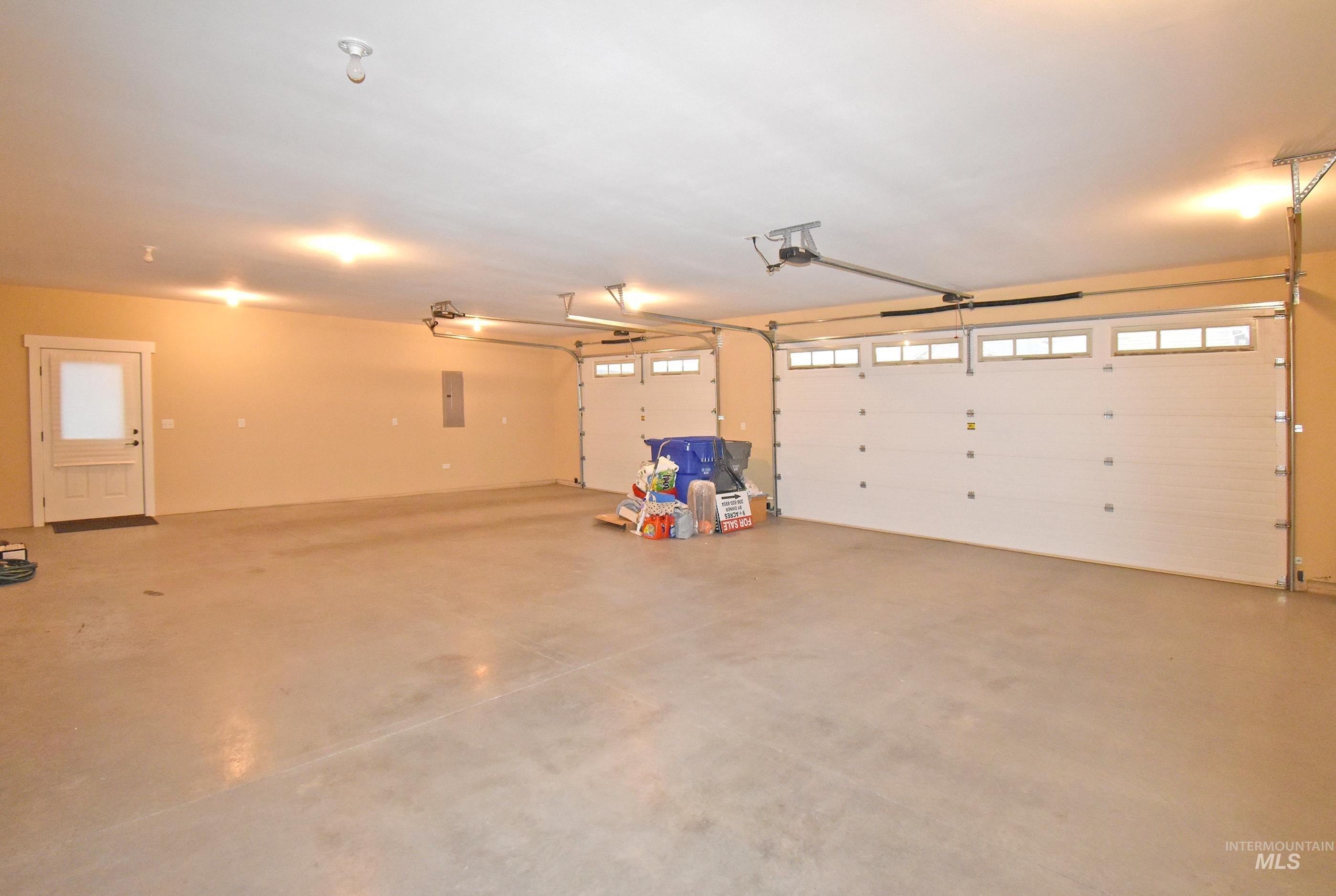 Lewiston, Idaho, 83501, United States, 4 Bedrooms Bedrooms, ,3 BathroomsBathrooms,Residential,For Sale,1986093