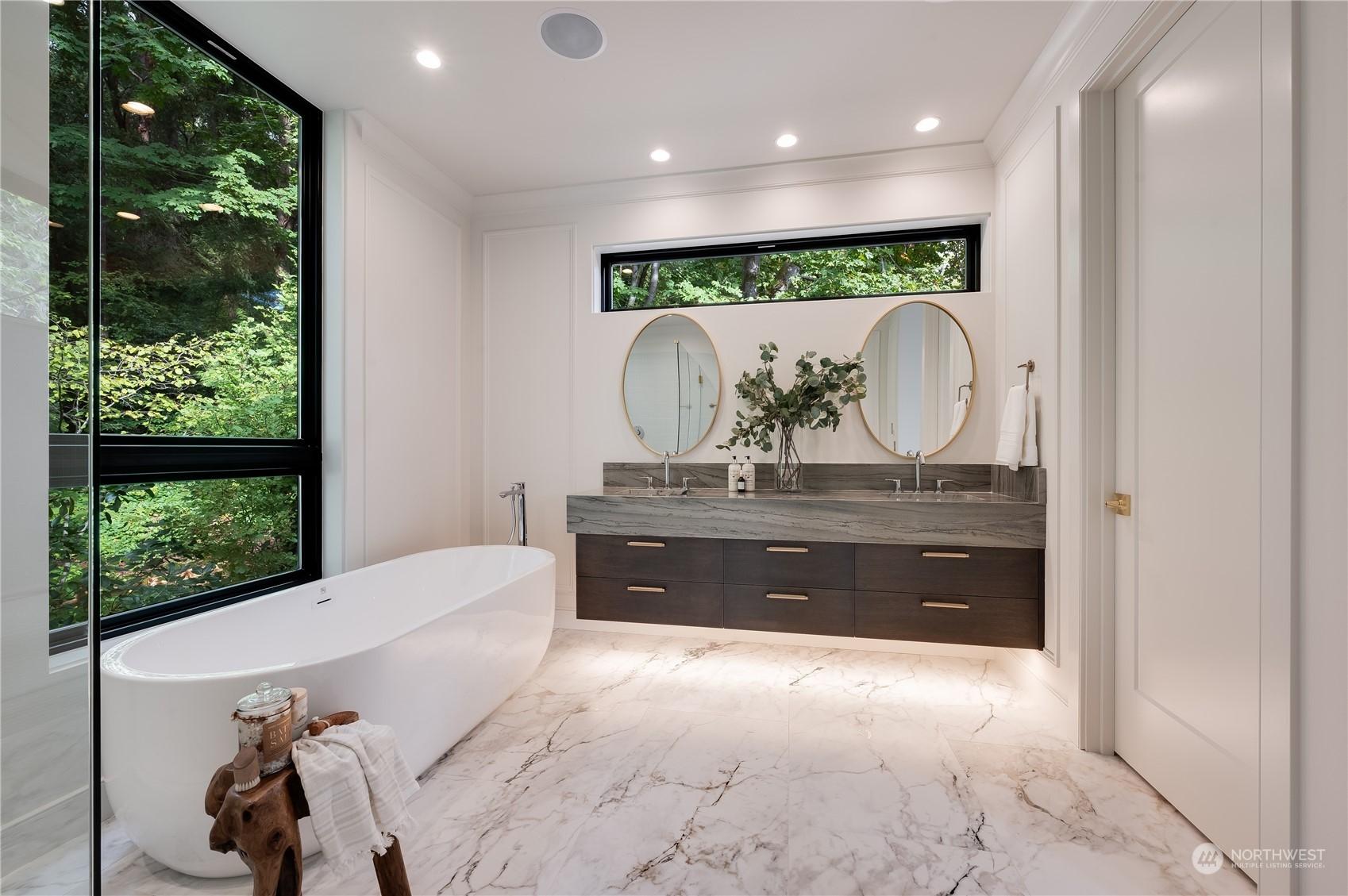 7124 119TH LANE, KIRKLAND, Washington, 98034, United States, 4 Bedrooms Bedrooms, ,3 BathroomsBathrooms,Residential,For Sale,7124 119TH LANE,1672767