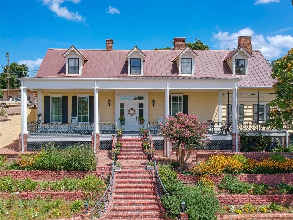 Vicksburg, Mississippi, 39180, United States, 4 Bedrooms Bedrooms, ,4 BathroomsBathrooms,Residential,For Sale,1778903