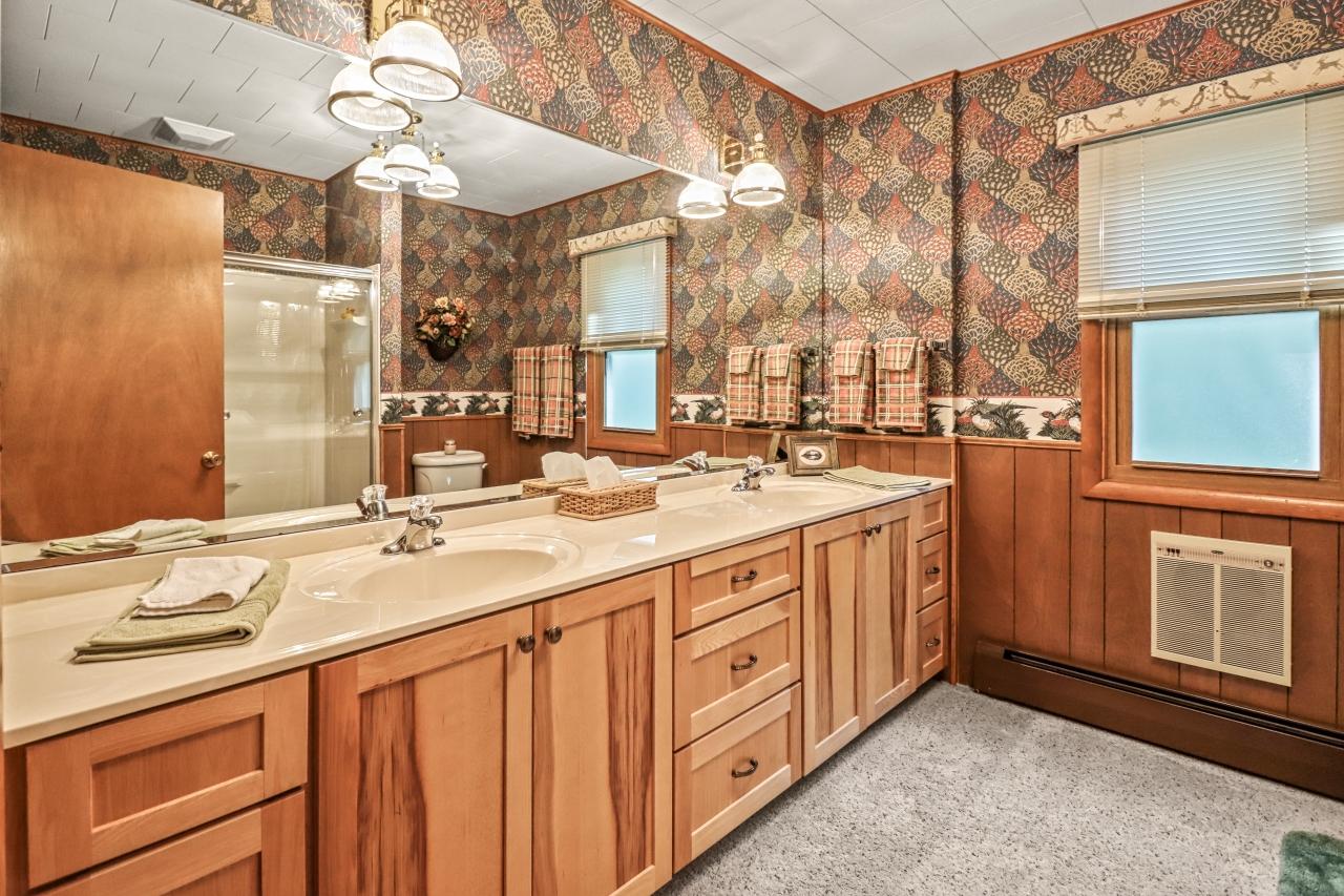 Eagle River, Wisconsin, 54521, United States, 3 Bedrooms Bedrooms, ,2 BathroomsBathrooms,Residential,For Sale,1915623