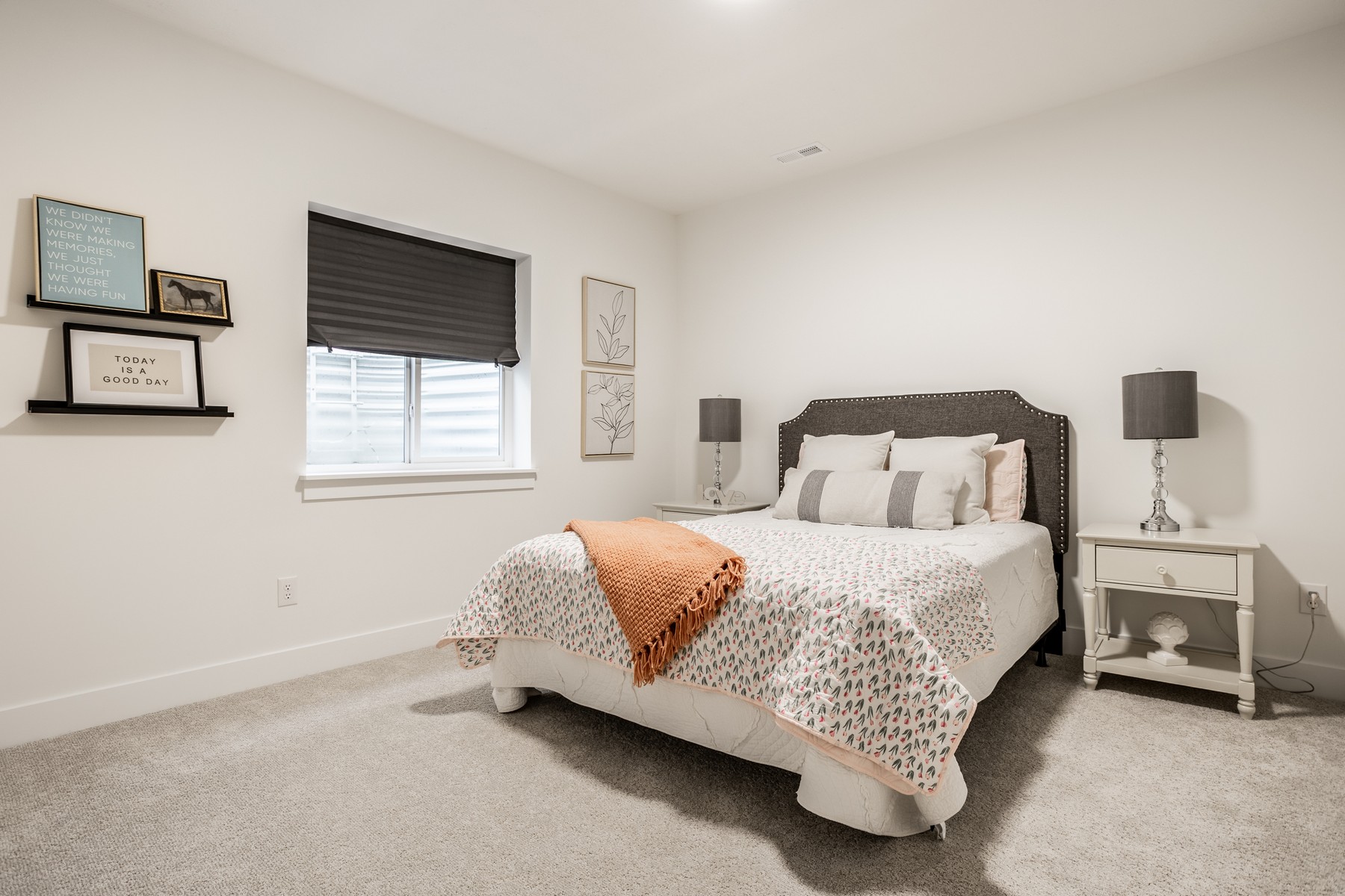  Beautifully Designed 5 Bedroom Home in Desirable Westfield Neighborhood - 物件實景
