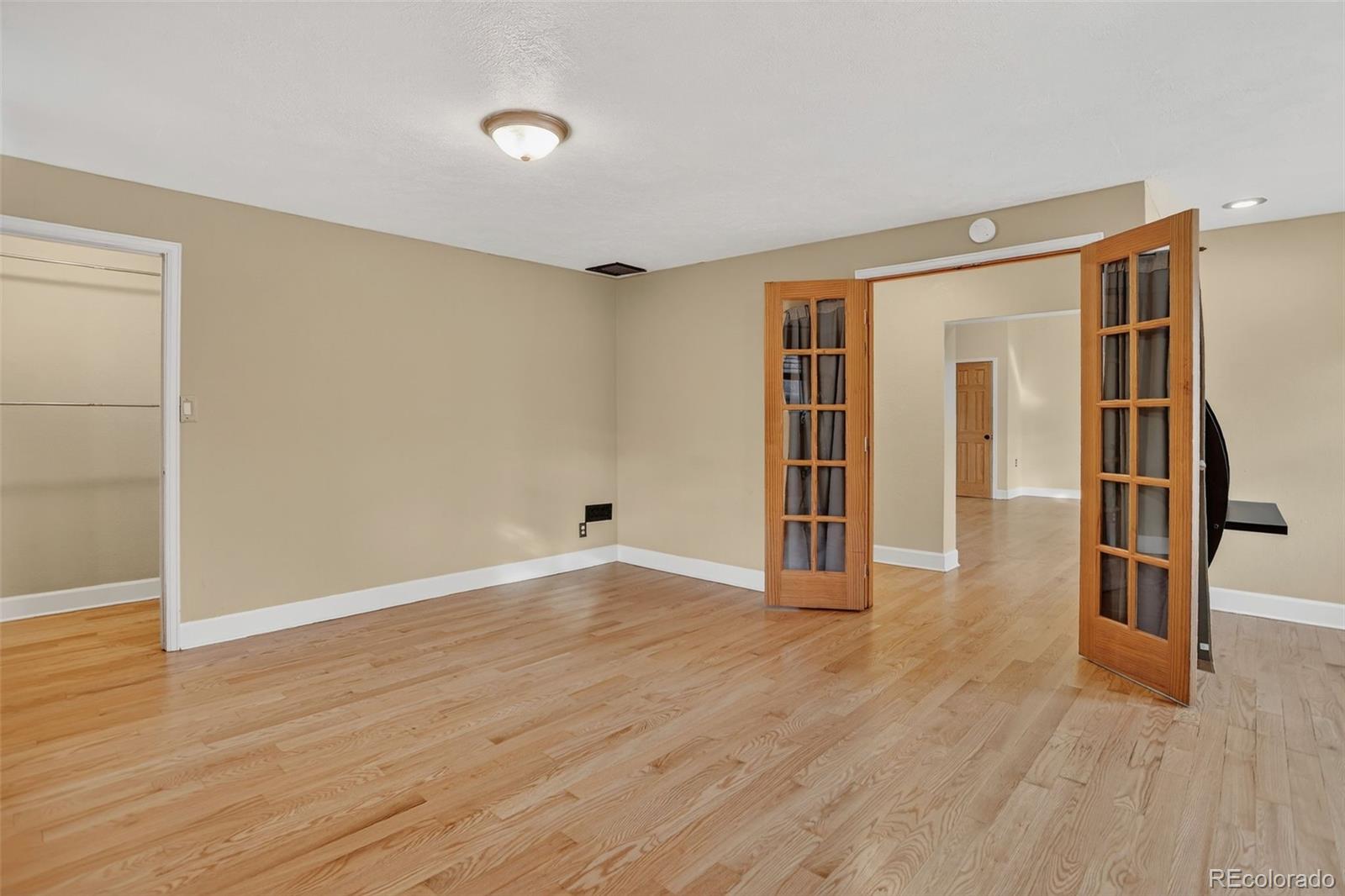 Lakewood, Colorado, 80215, United States, 4 Bedrooms Bedrooms, ,3 BathroomsBathrooms,Residential,For Sale,1991783