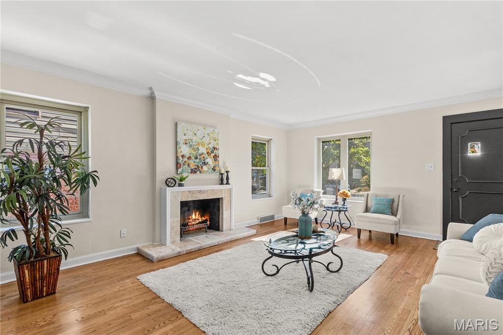 St Louis, Missouri, 63130, United States, 4 Bedrooms Bedrooms, ,3 BathroomsBathrooms,Residential,For Sale,1995864