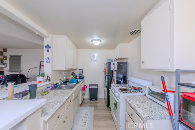 Anaheim, California, 92804, United States, ,Residential,For Sale,1977048