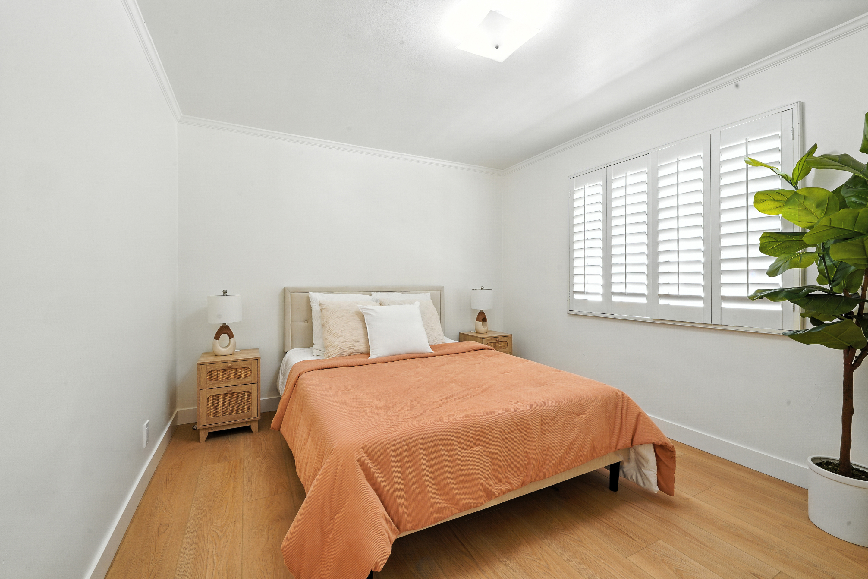 Los Angeles, California, 90042, United States, 3 Bedrooms Bedrooms, ,3 BathroomsBathrooms,Residential,For Sale,1909729