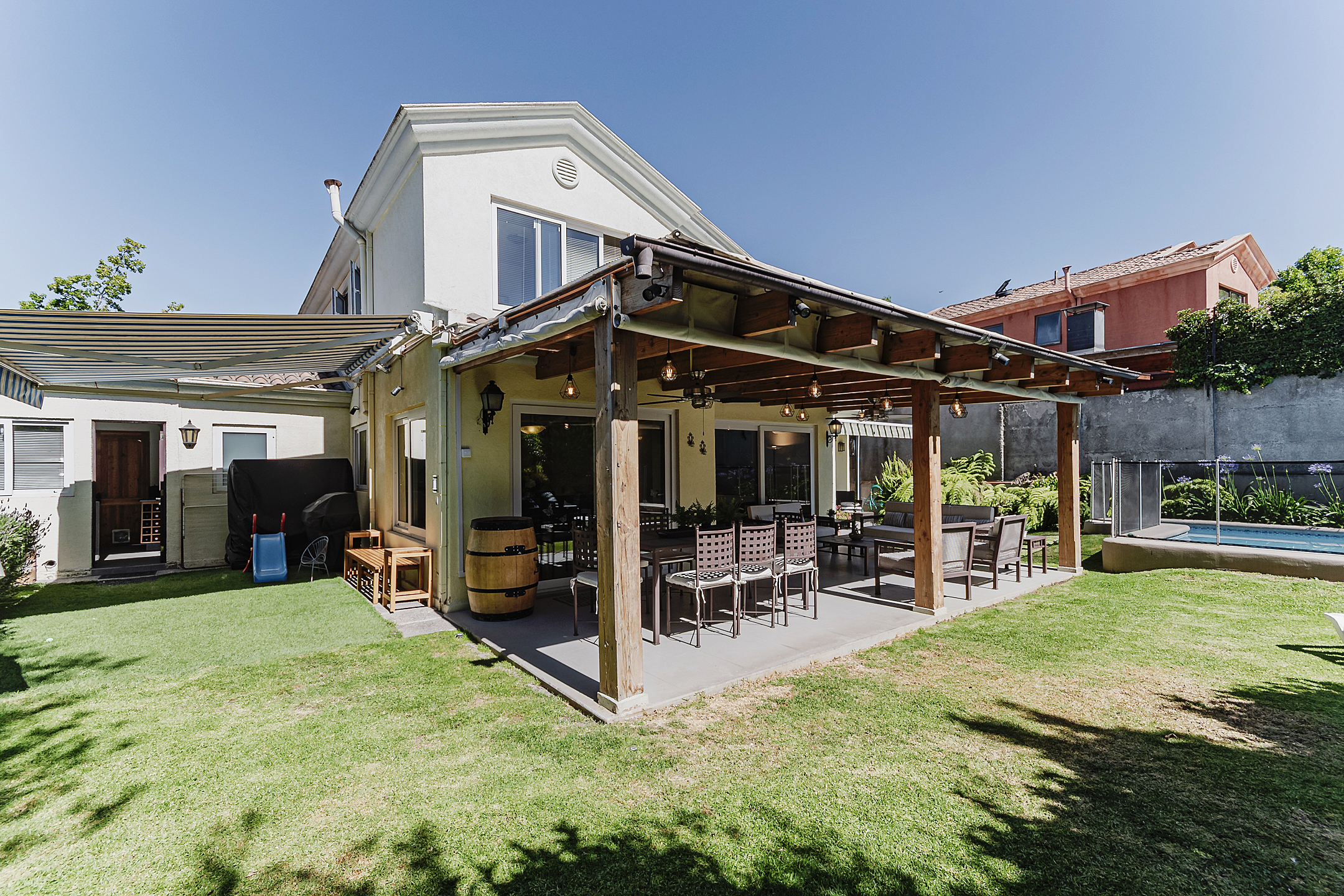  House for sale in La Dehesa with 5 bedrooms plus service quarters. - 物件實景