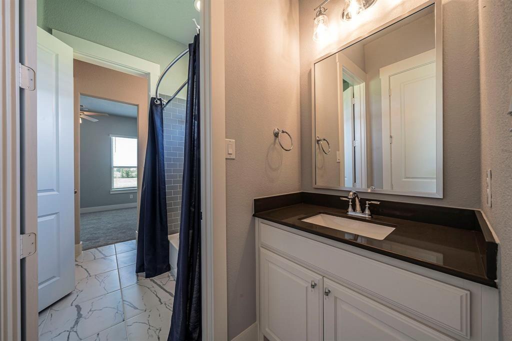 Waxahachie, Texas, 75165, United States, 4 Bedrooms Bedrooms, ,3 BathroomsBathrooms,Residential,For Sale,2007543