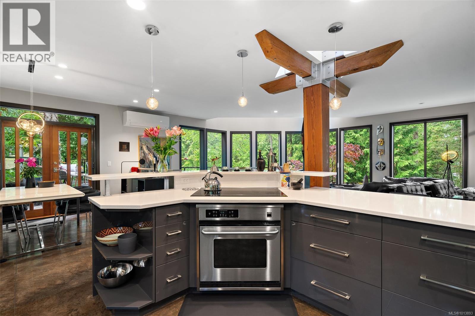 NORTH SAANICH, British Columbia, V8L 5K1, CA, 3 Bedrooms Bedrooms, ,3 BathroomsBathrooms,Residential,For Sale,1951213