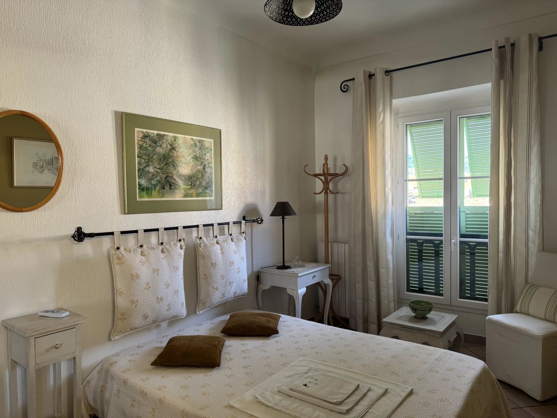 Nice, Provence-Alpes-Côte d’Azur, 06000, FR, 5 Bedrooms Bedrooms, ,3 BathroomsBathrooms,Residential,For Sale,1609184