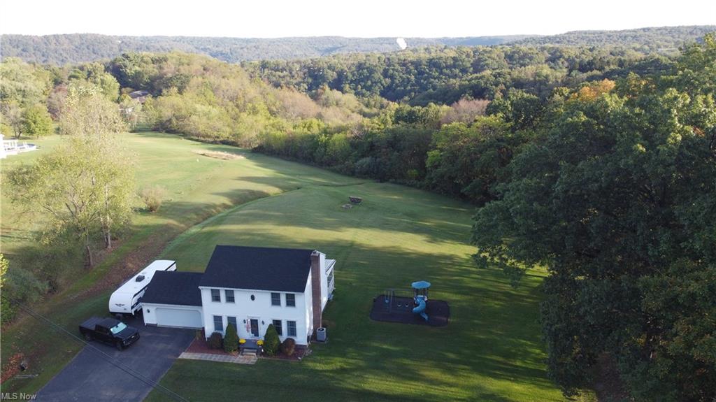 Chester, West Virginia, 26034, United States, 3 Bedrooms Bedrooms, ,3 BathroomsBathrooms,Residential,For Sale,1975770