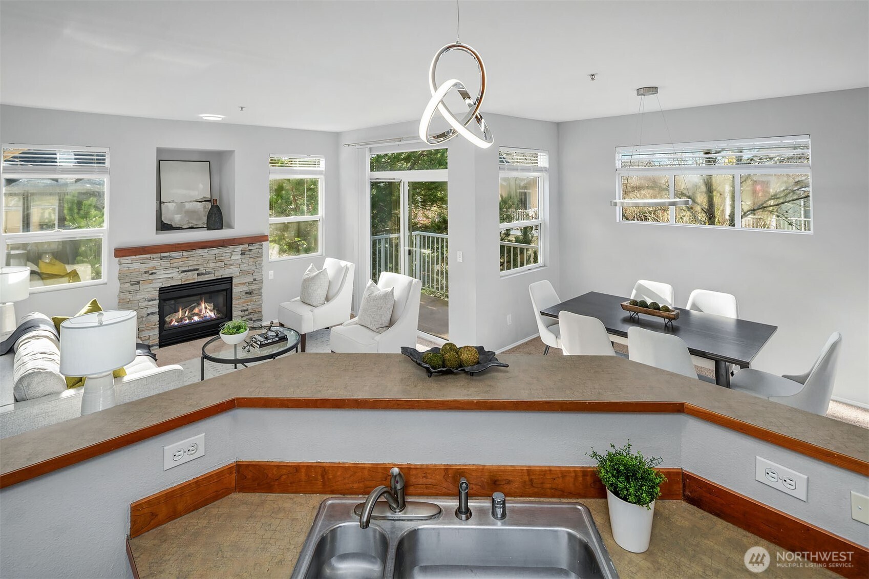 Sammamish, Washington, 98075, United States, 2 Bedrooms Bedrooms, ,2 BathroomsBathrooms,Residential,For Sale,1997338