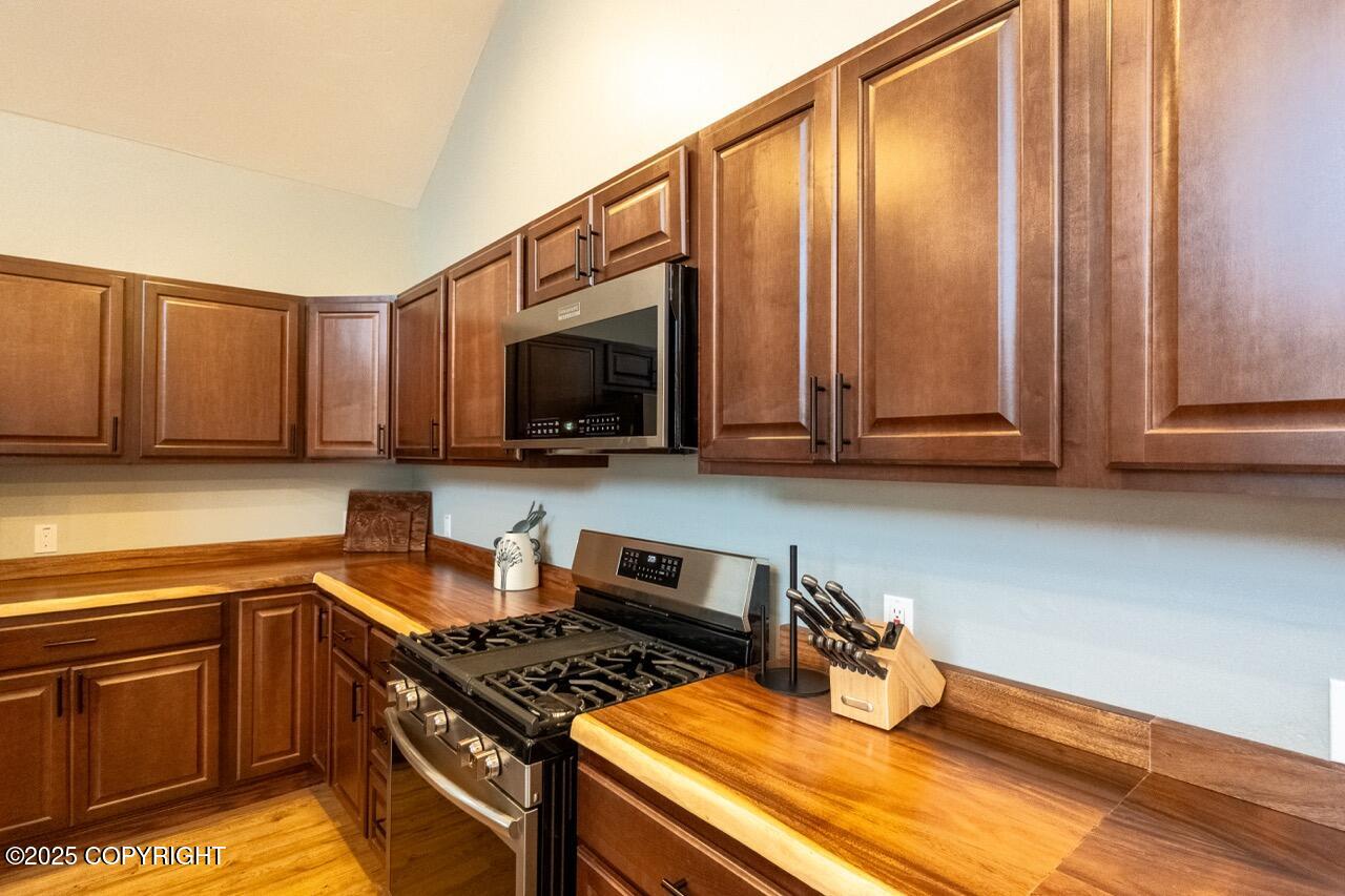 Soldotna, Alaska, 99669, United States, 3 Bedrooms Bedrooms, ,3 BathroomsBathrooms,Residential,For Sale,1928733