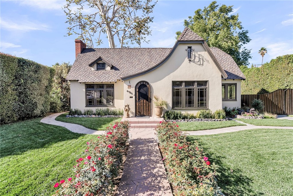 Riverside, California, 92507, United States, 4 Bedrooms Bedrooms, ,2 BathroomsBathrooms,Residential,For Sale,1999020