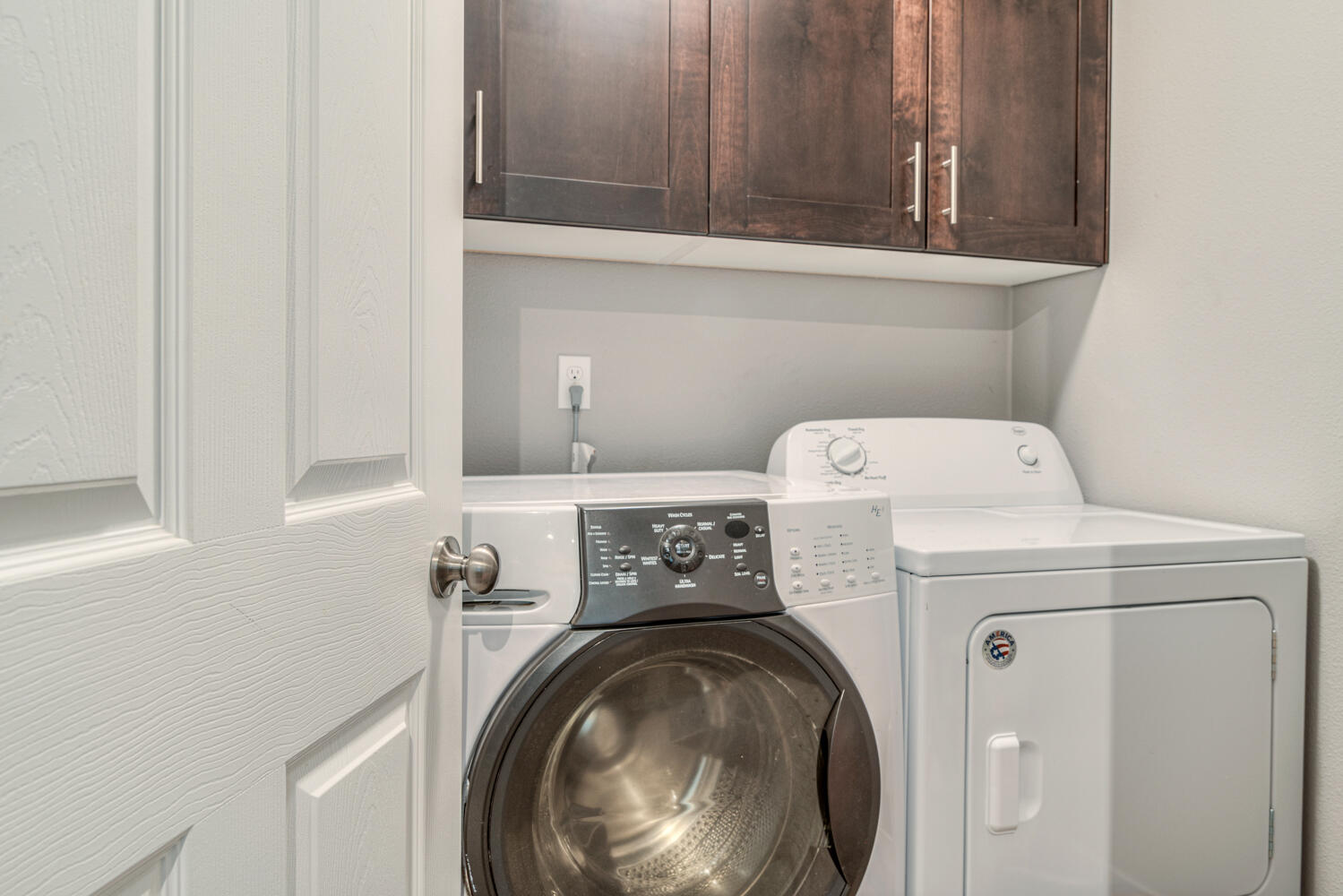 Bend, Oregon, 97701, United States, 3 Bedrooms Bedrooms, ,3 BathroomsBathrooms,Residential,For Sale,1999199