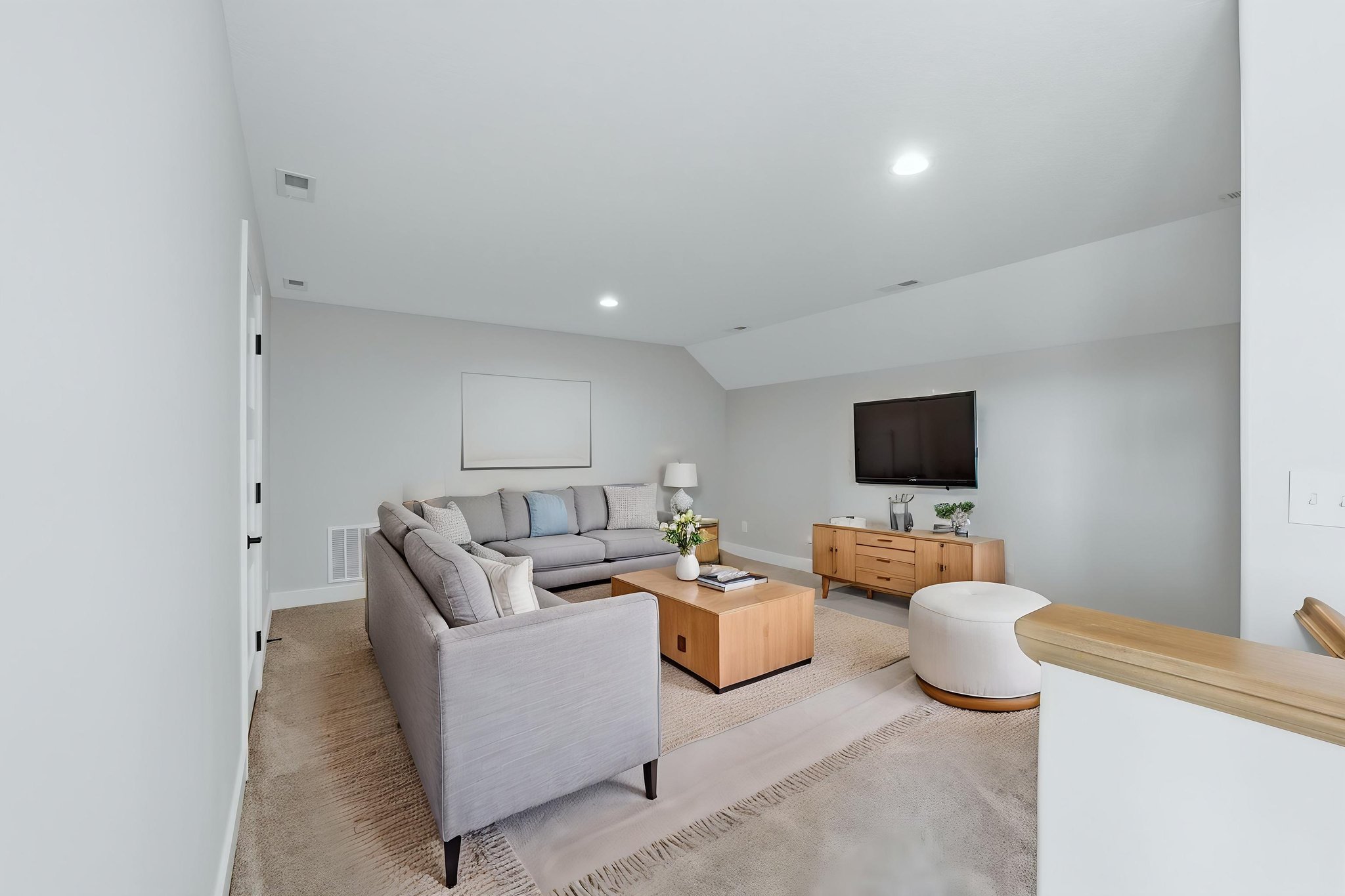  Brand New Three Bedroom Home on a Pond Lot - 物件實景