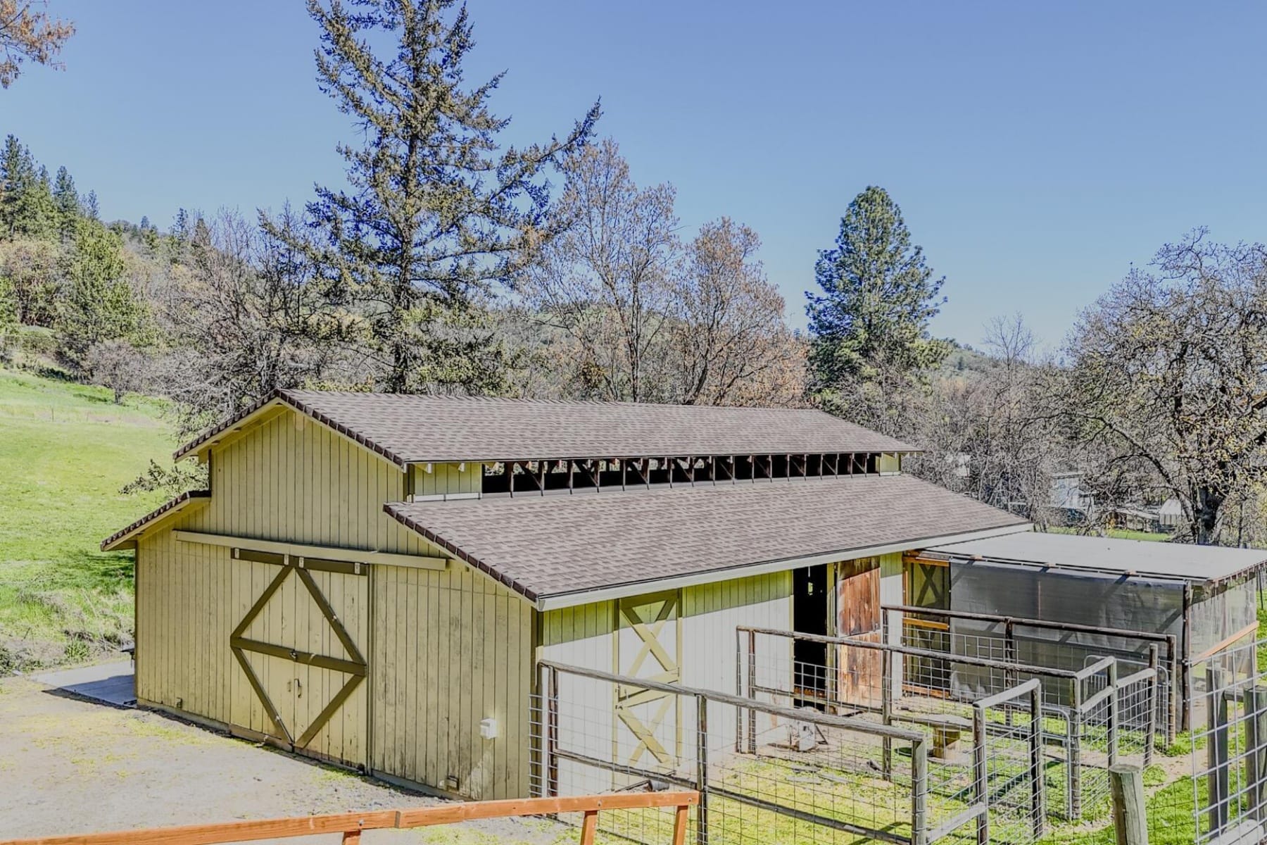  4131 W Griffin Creek Road Medford, OR 97501 - 物件實景