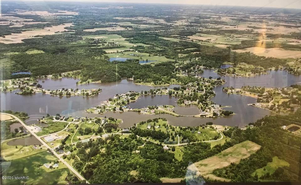 Camden, Michigan, 49232, United States, 5 Bedrooms Bedrooms, ,3 BathroomsBathrooms,Residential,For Sale,1887942