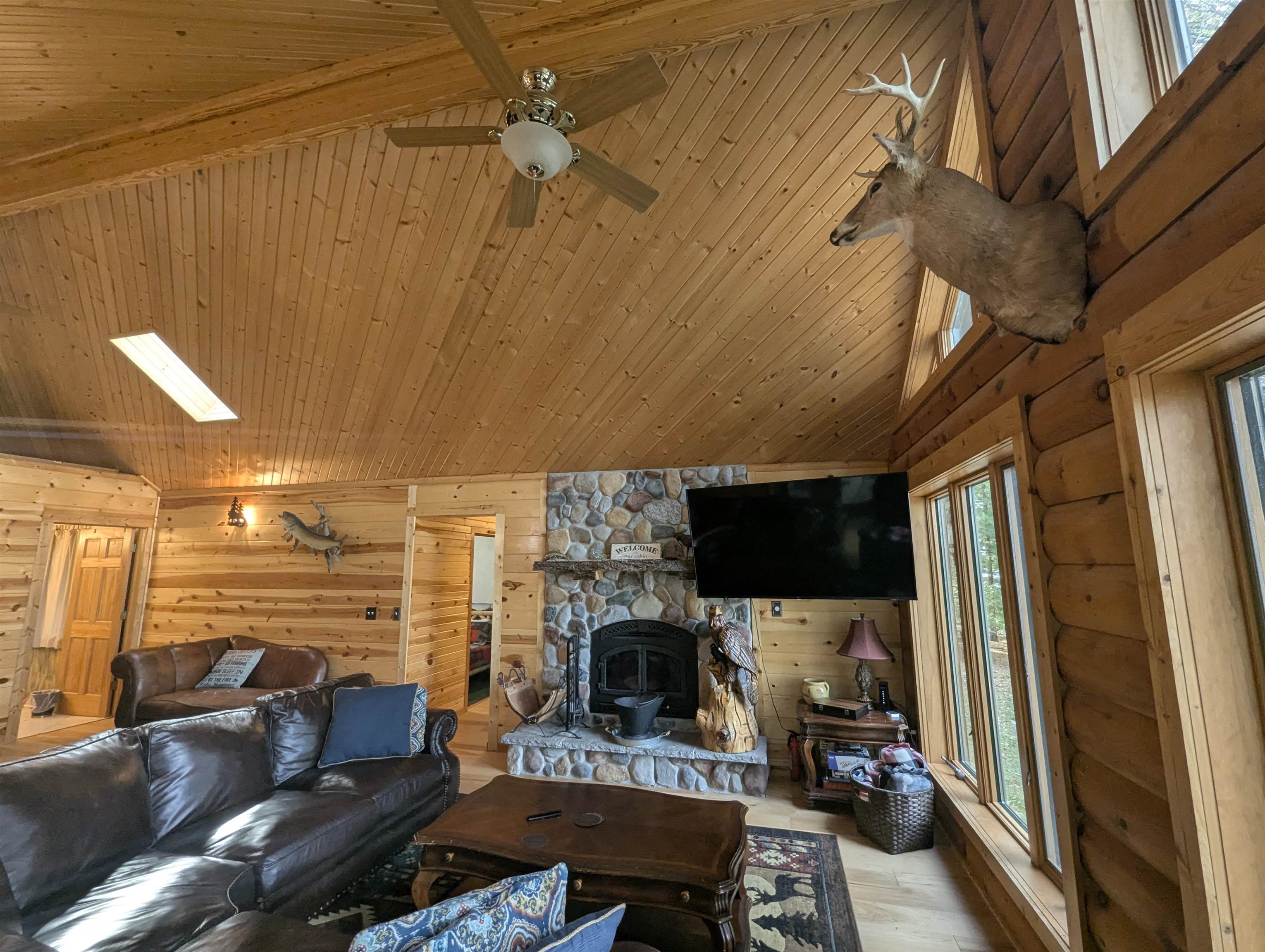 Friendship, Wisconsin, 53934, United States, 4 Bedrooms Bedrooms, ,2 BathroomsBathrooms,Residential,For Sale,1976127