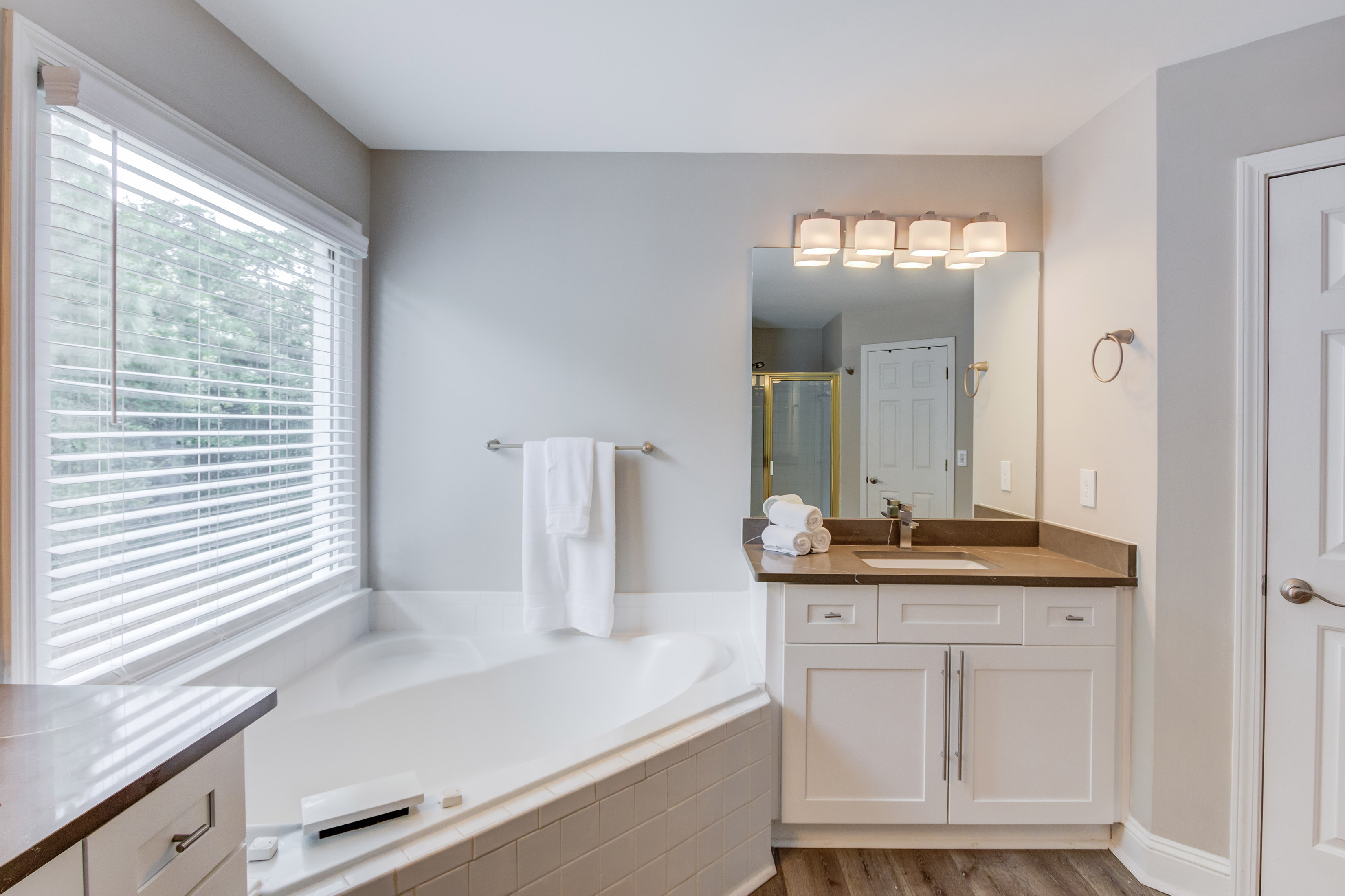  Beautifully Maintained Four Bedroom Home in the Heart of Johns Creek - 物件實景